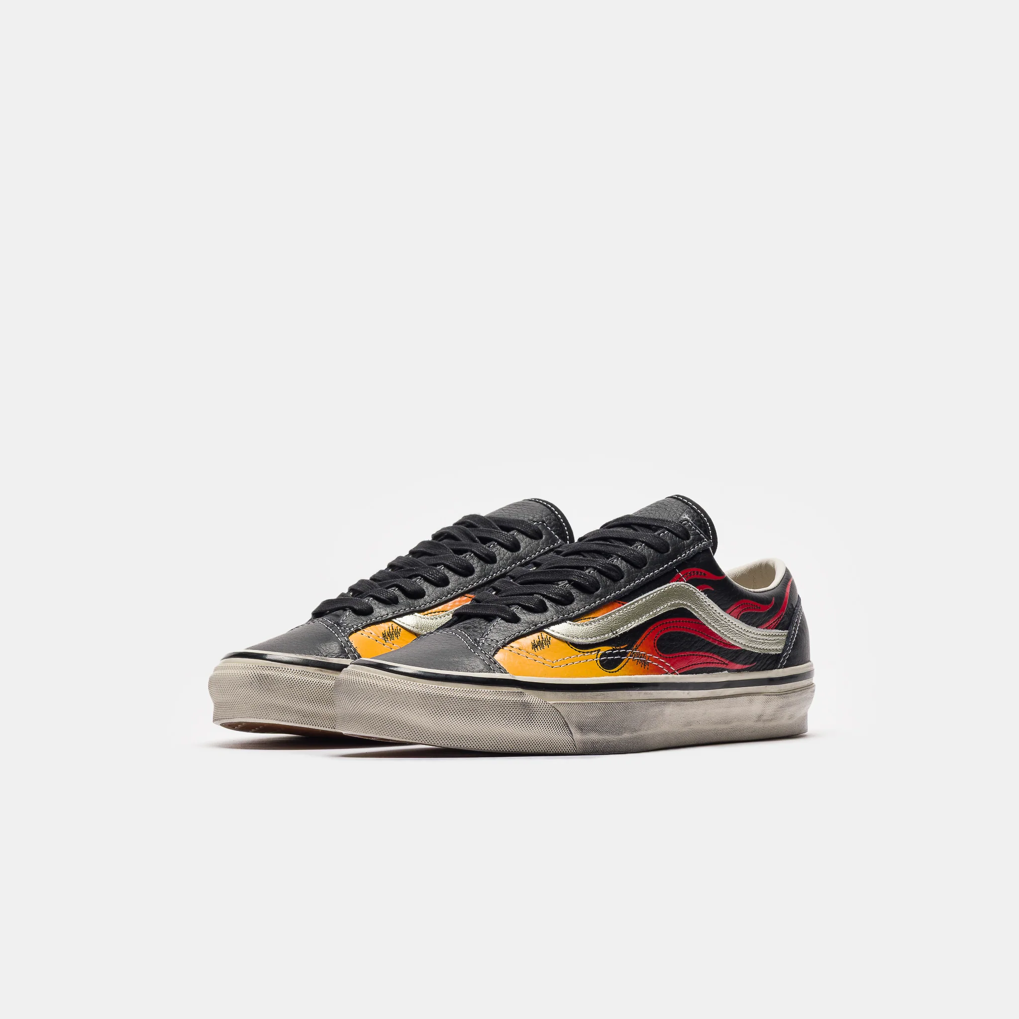 LX Old Skool 36 Sneaker in Archive Flame Black - Image 2