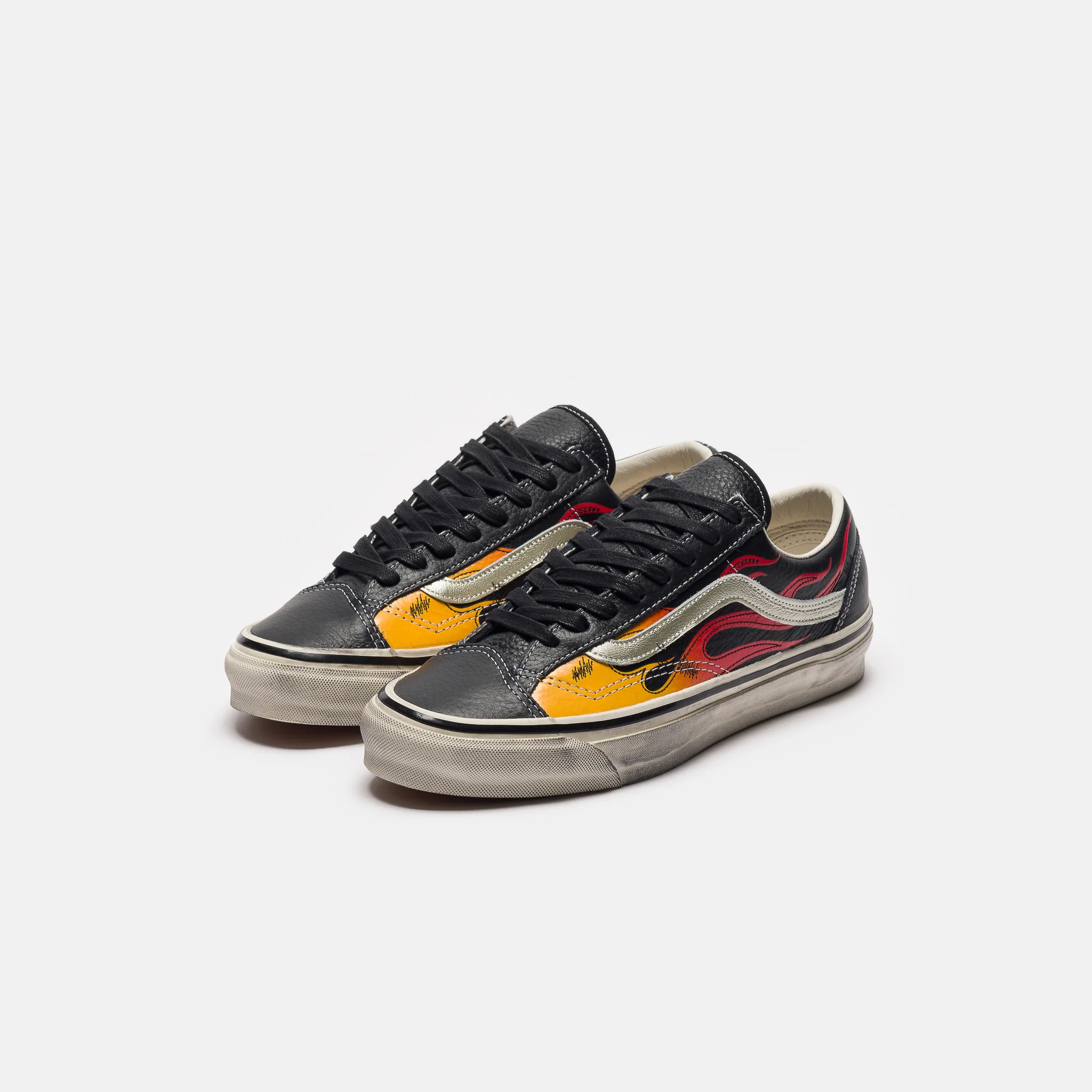 LX Old Skool 36 Sneaker in Archive Flame Black - Image 3