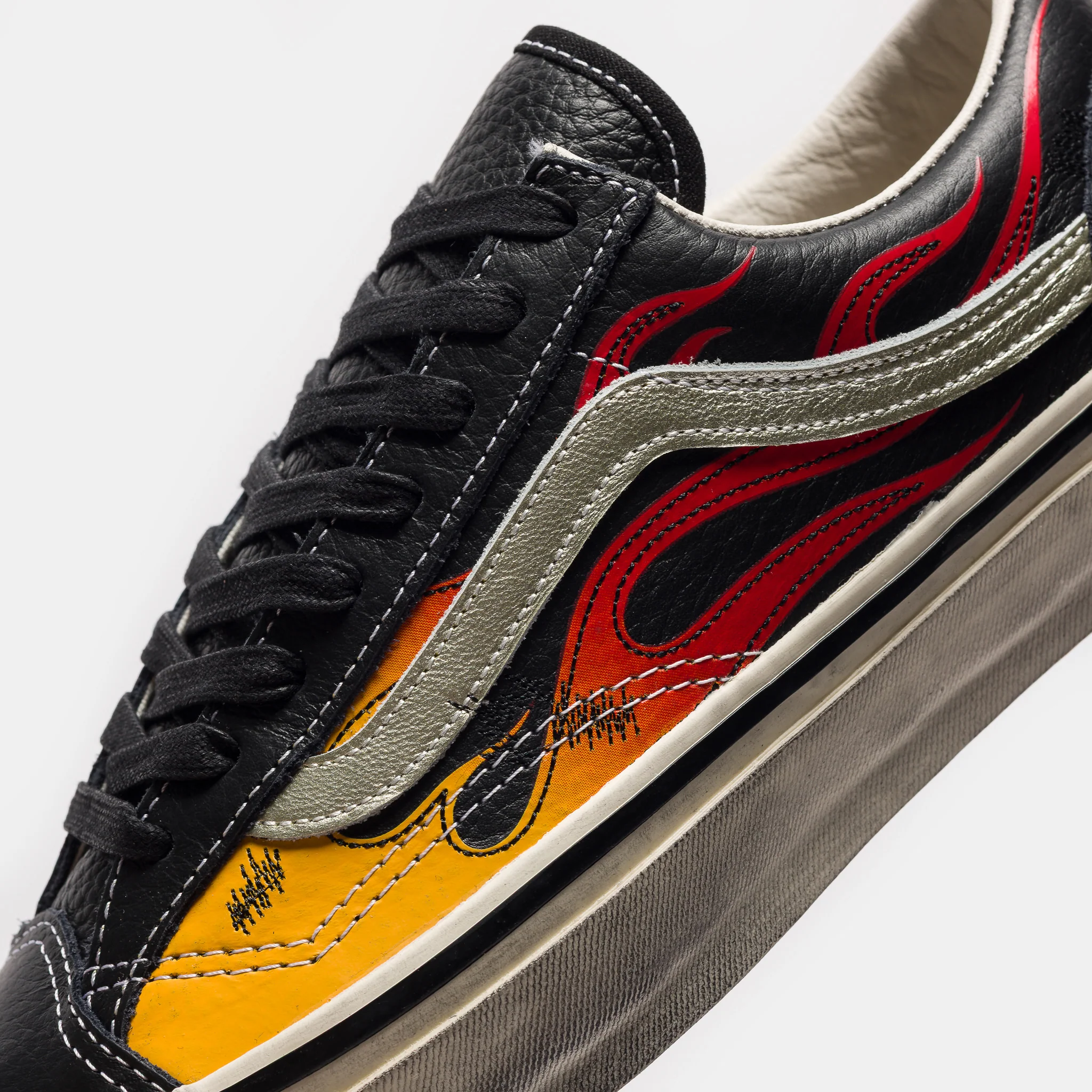 LX Old Skool 36 Sneaker in Archive Flame Black - Image 5