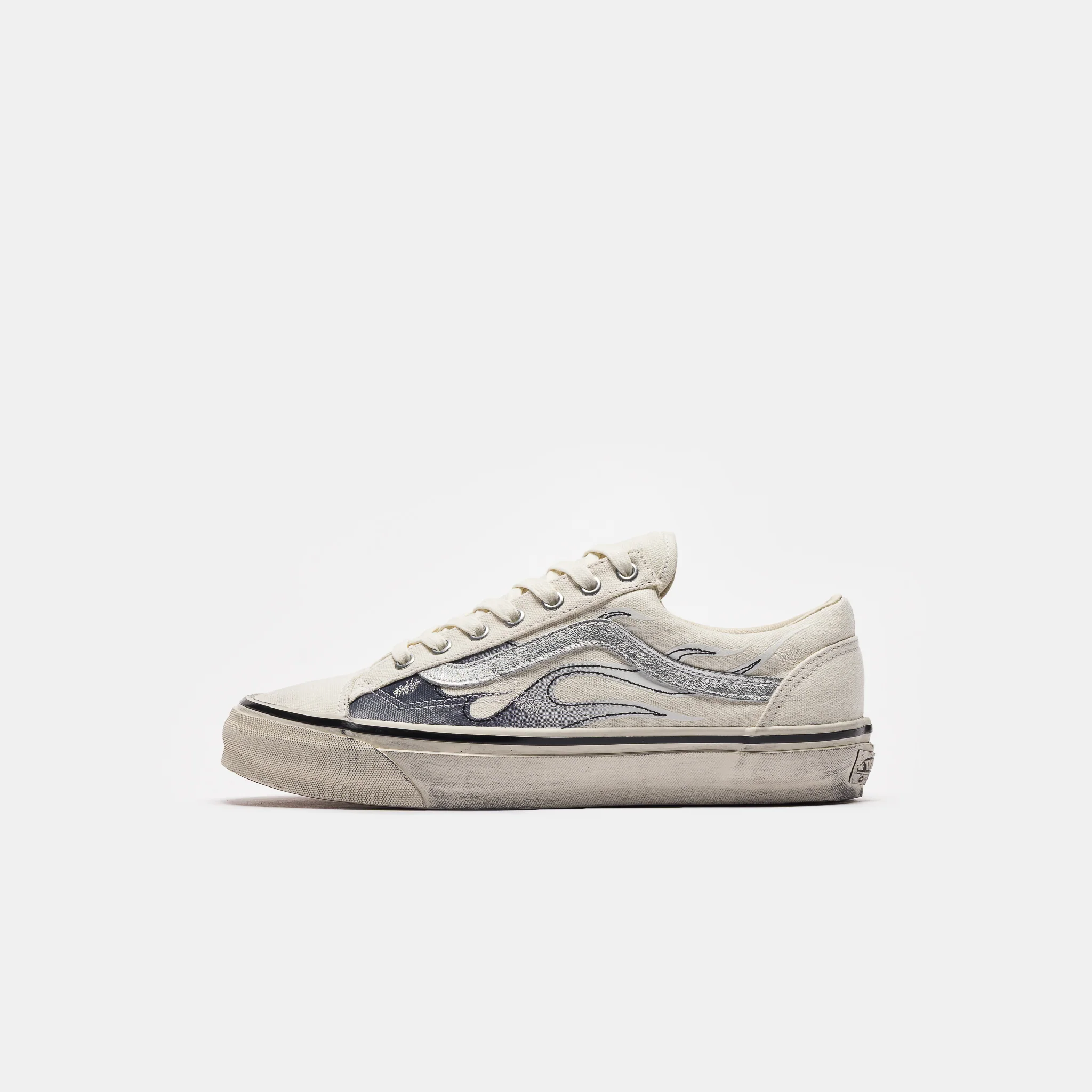 LX Old Skool 36 Sneaker in Archive Flame Marshmallow