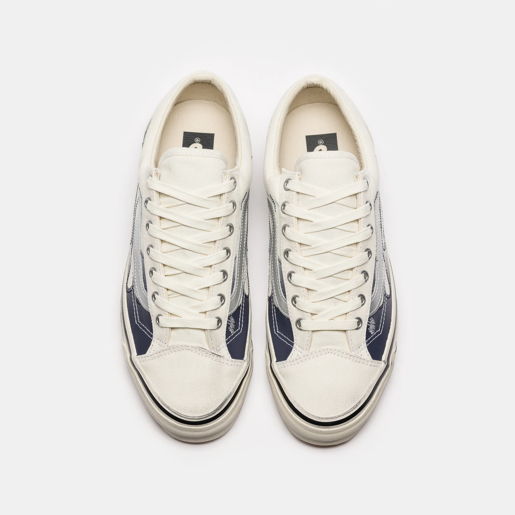 LX Old Skool 36 Sneaker in Archive Flame Marshmallow - Image 4