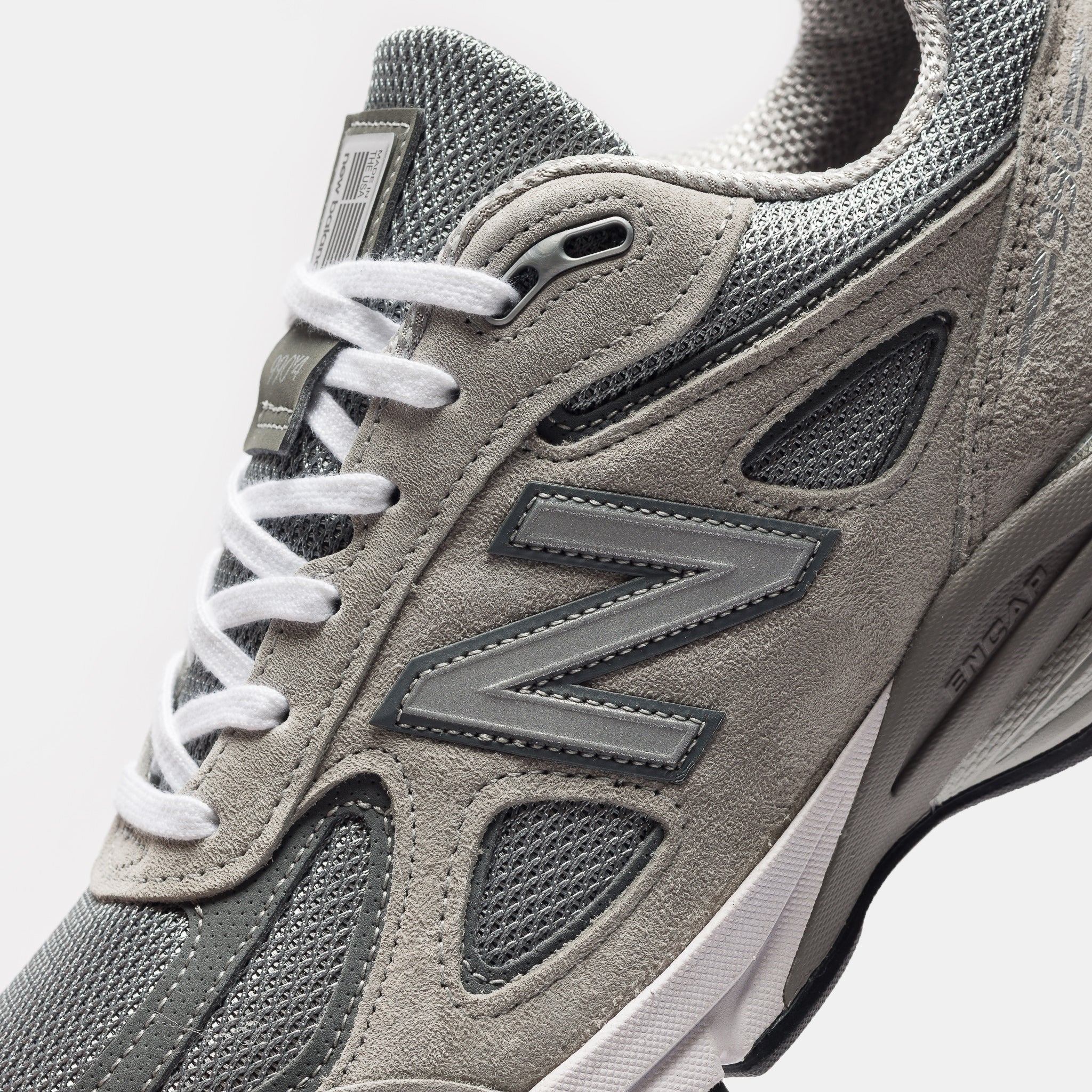 Made in USA 990 V4 Sneaker in Grey/Silver - Image 5