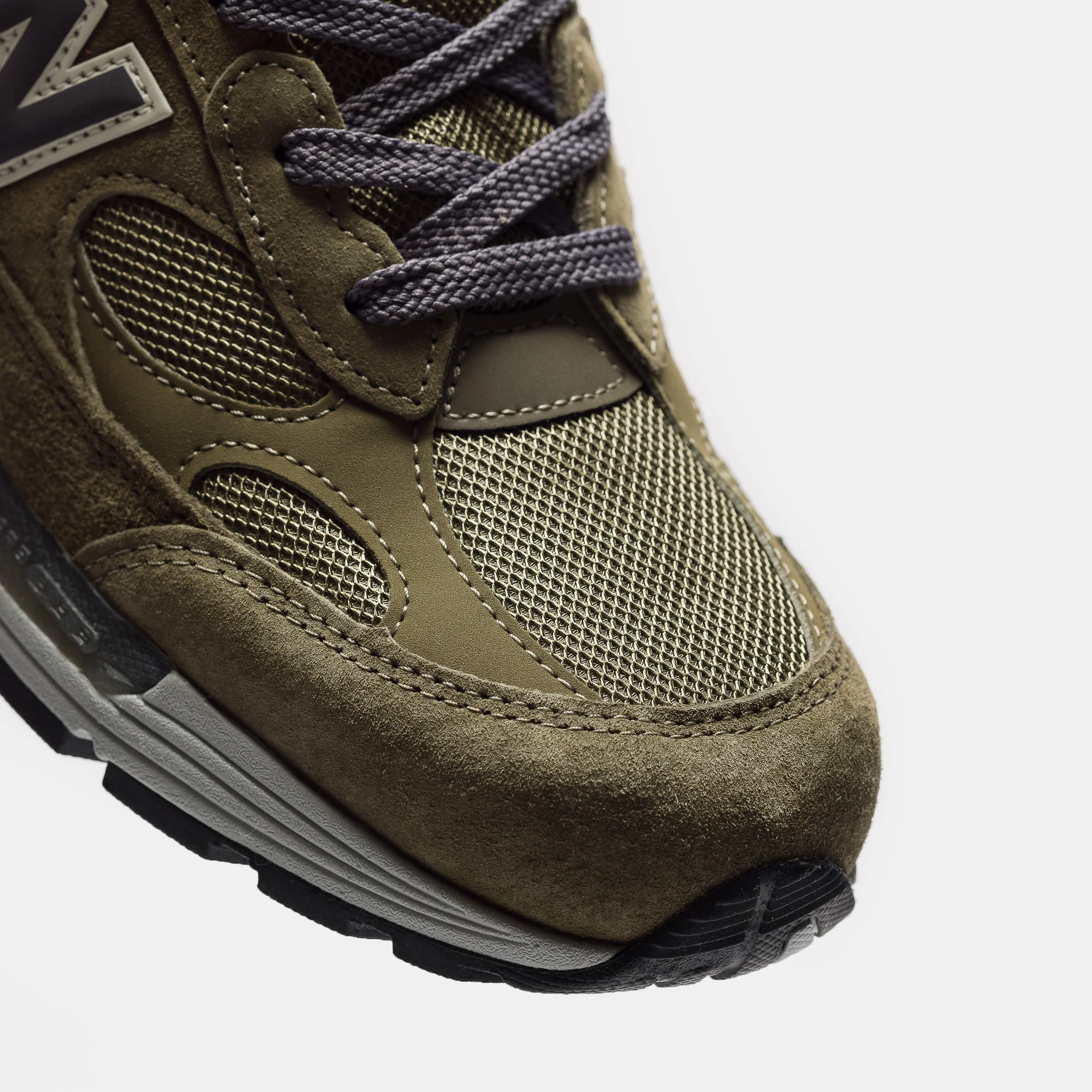 Made in USA 992 Sneaker in Dark Camo/Covert Green/Aluminum Grey - Image 6