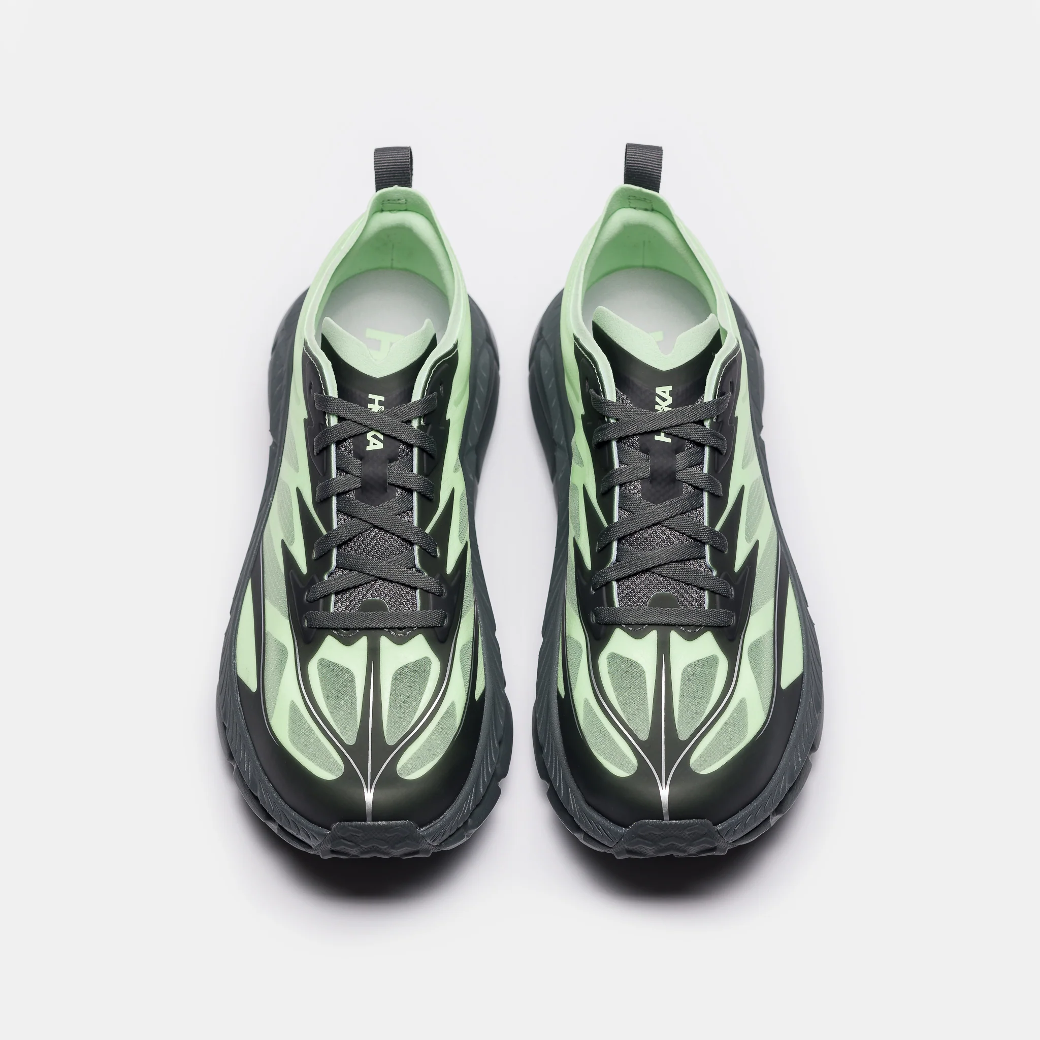 Mafate Speed 4 Lite Sneaker in Luna Moth/Cosmic Grey - Image 4