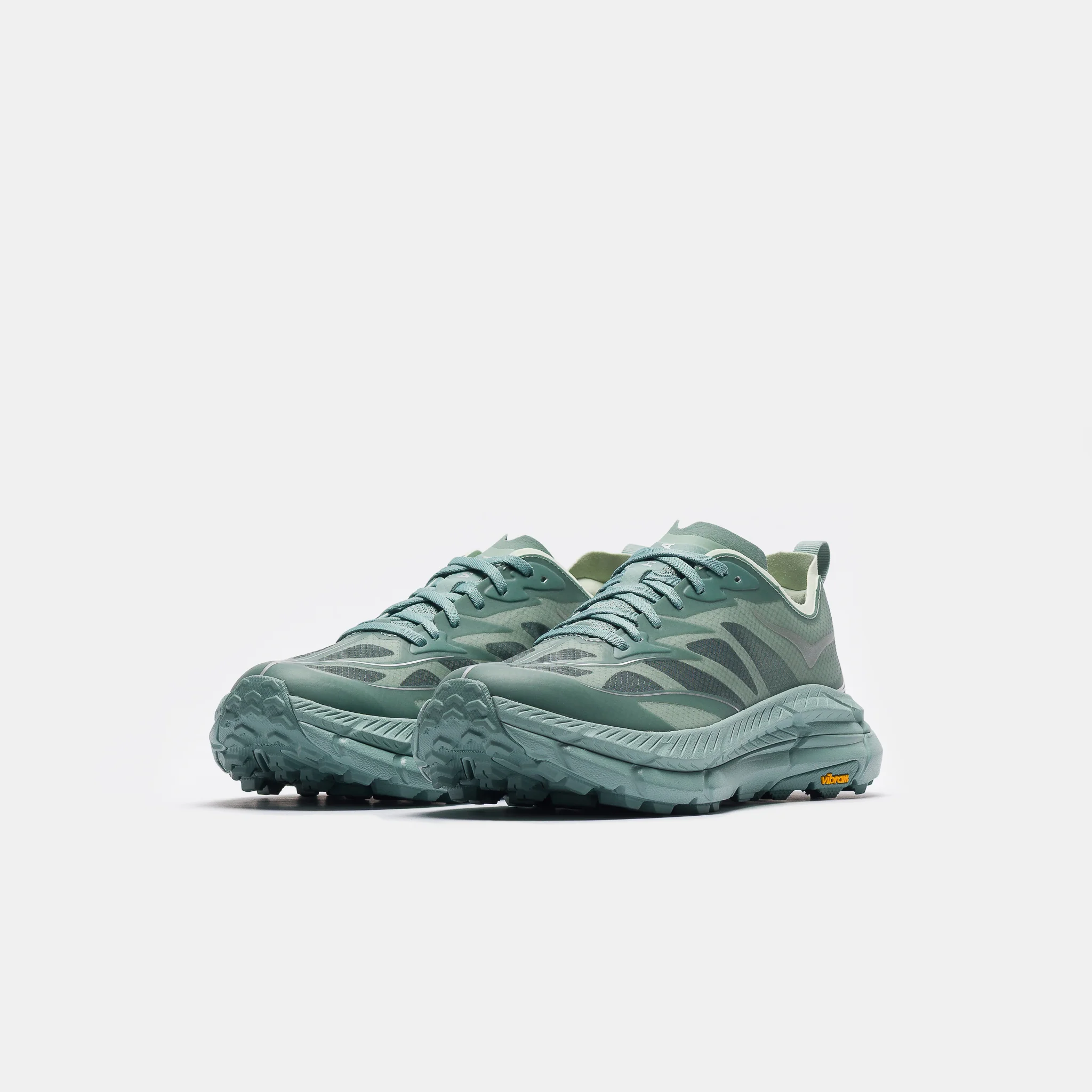 Mafate Speed 4 Lite Sneaker in Rosemary/Pale Melon - Image 4