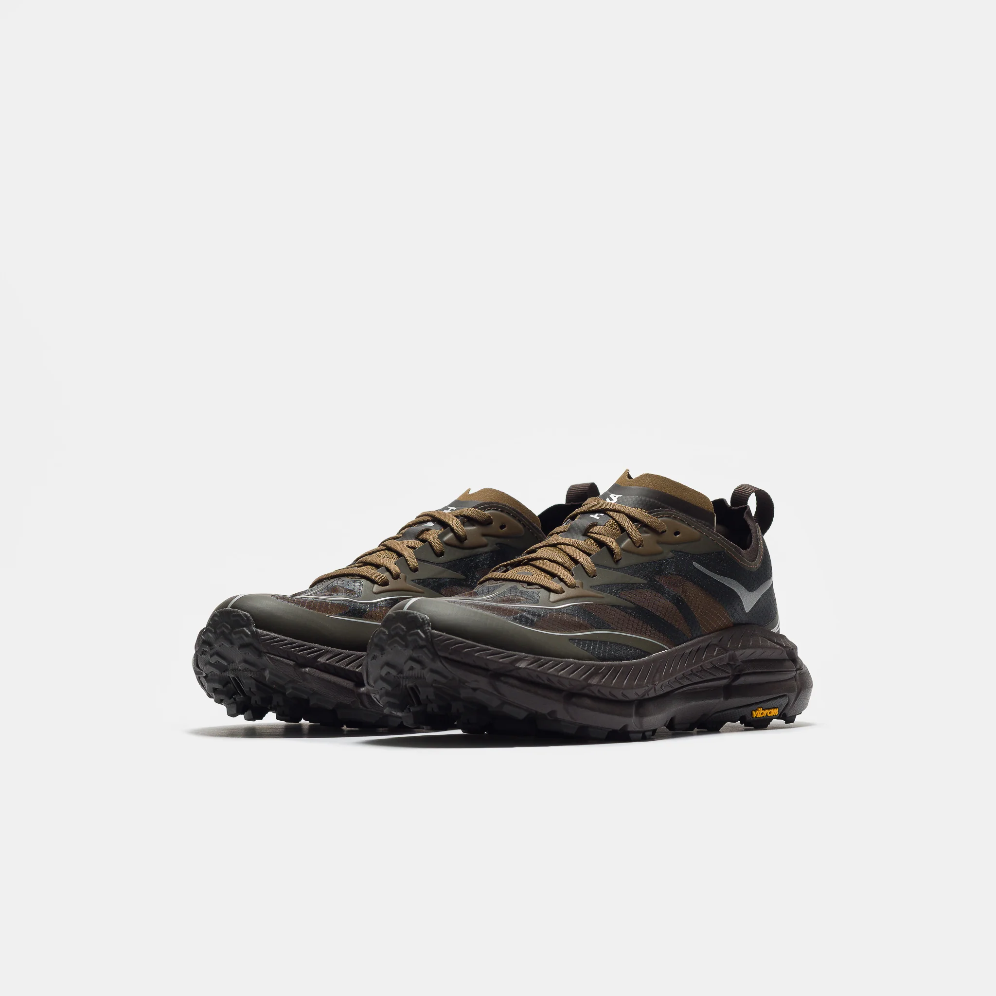 Mafate Speed 4 Lite Sneaker in Tree Bark/Cast Iron - Image 3