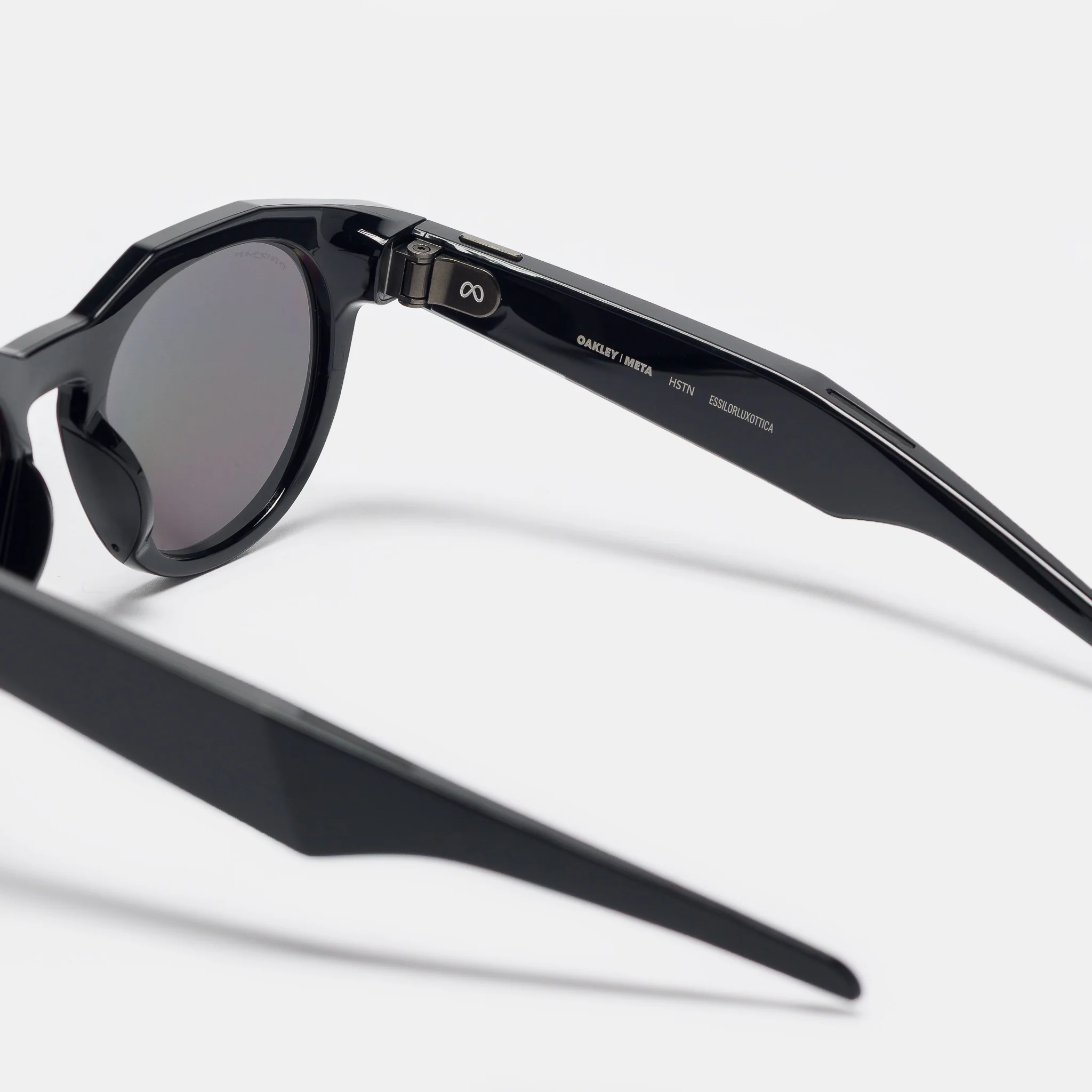 Meta HSTN Transitions Glasses in Black/Prizm Black Polarized - Image 6