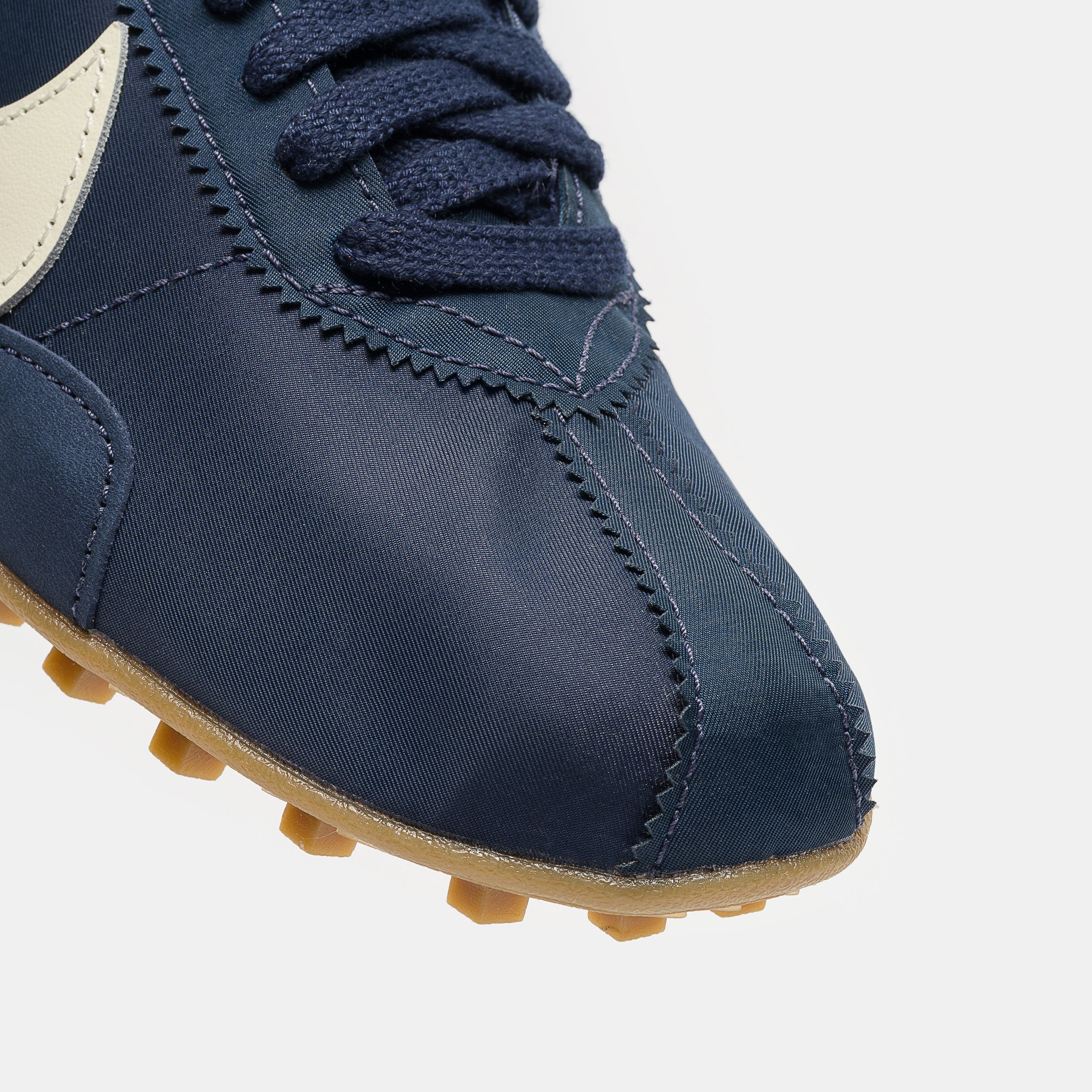 Moon Shoe OG Sneaker in Midnight Navy/Soft Pearl/Gum Light Brown - Image 6