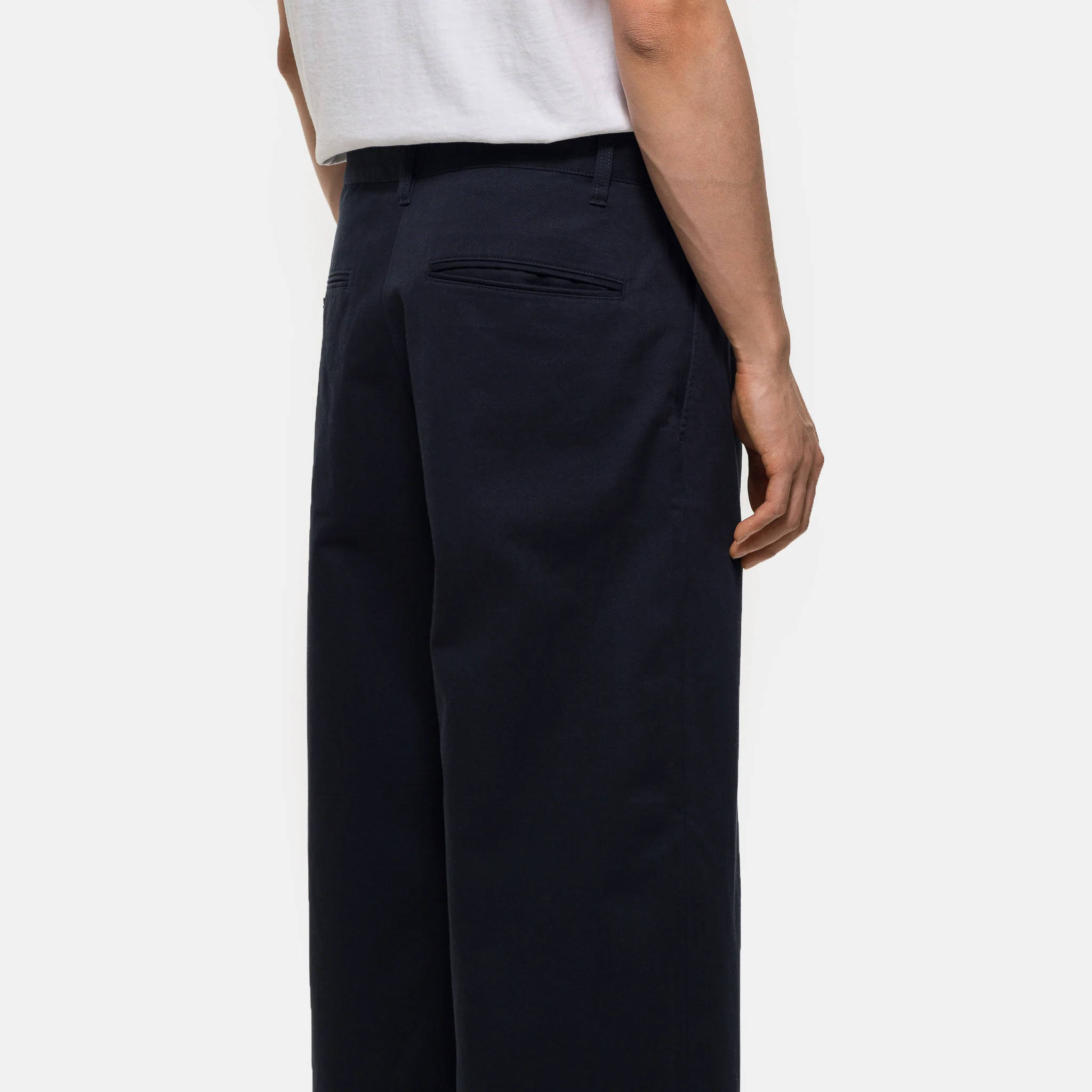 New Wide Chino Pant in Navy - Image 5