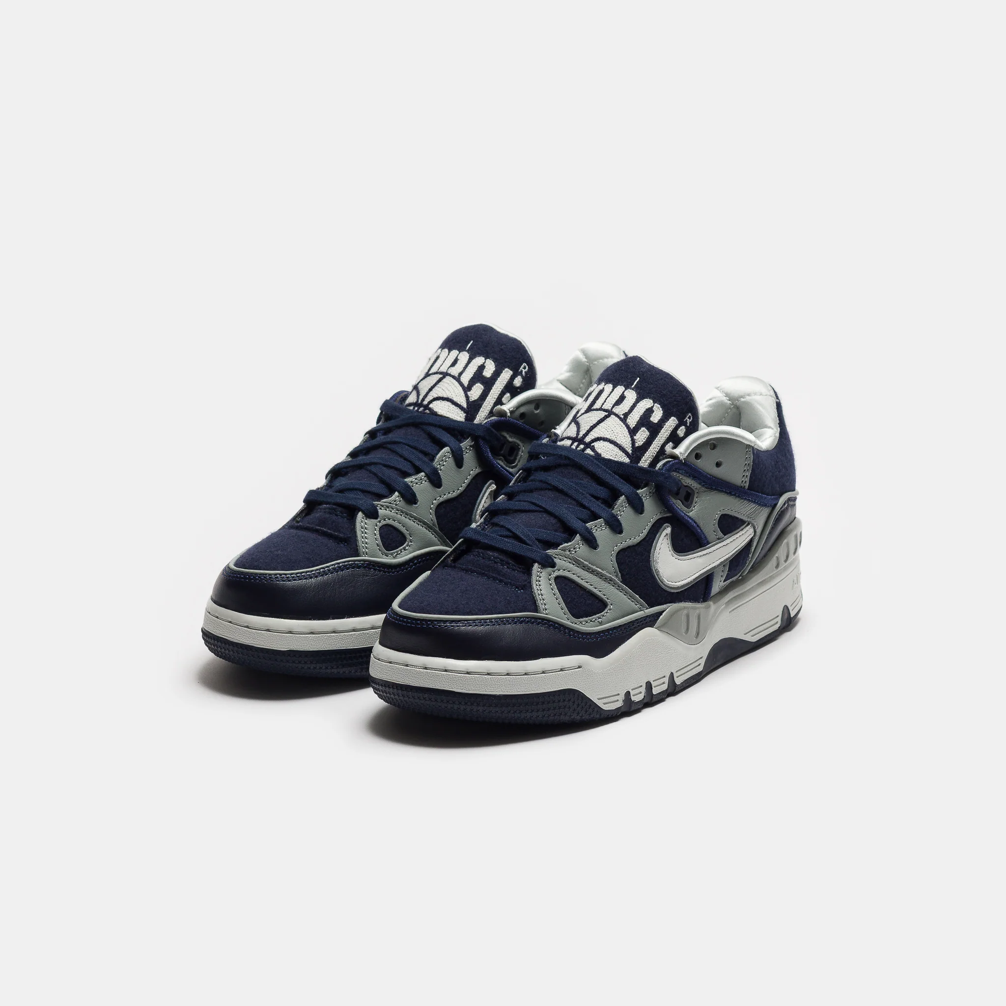 NIGO Air Force 3 Low SP Sneaker in Midnight Navy/Off White/Shadow Grey - Image 3