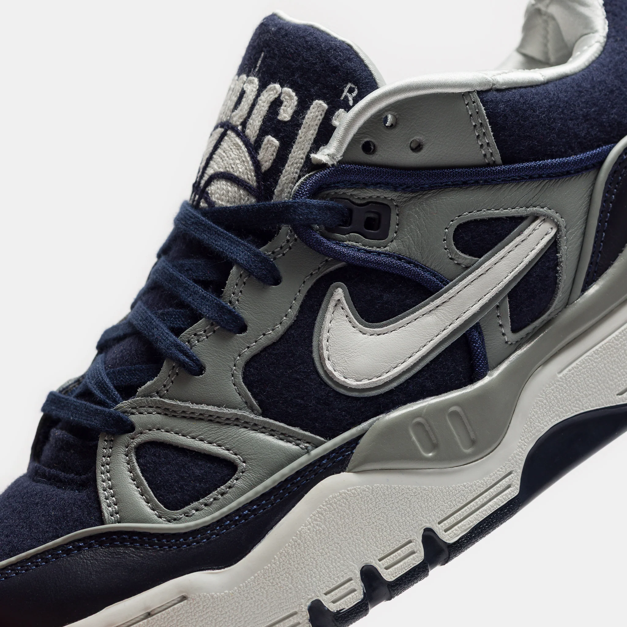 NIGO Air Force 3 Low SP Sneaker in Midnight Navy/Off White/Shadow Grey - Image 6