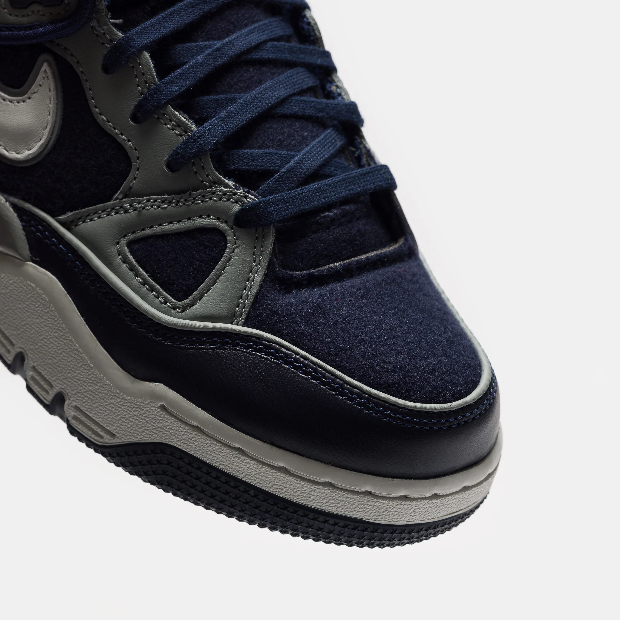 NIGO Air Force 3 Low SP Sneaker in Midnight Navy/Off White/Shadow Grey - Image 7