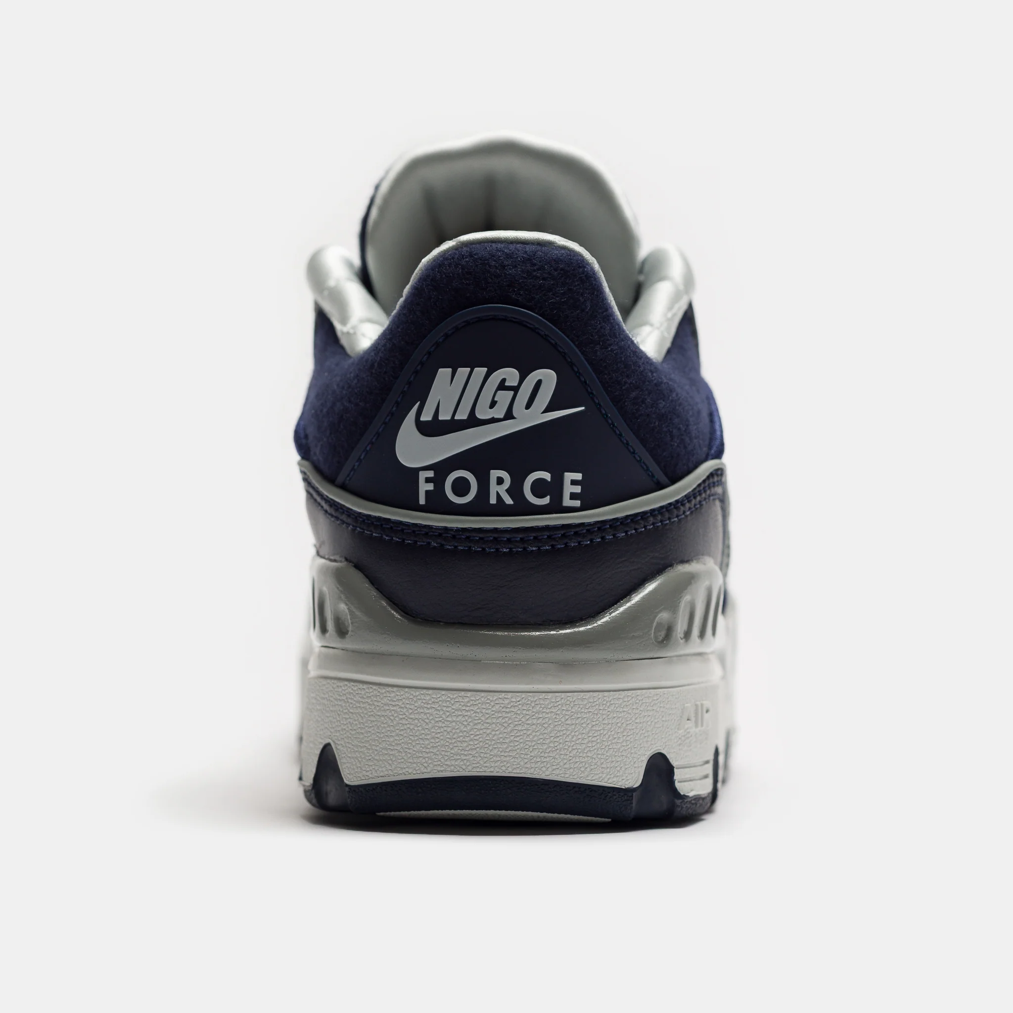 NIGO Air Force 3 Low SP Sneaker in Midnight Navy/Off White/Shadow Grey - Image 8
