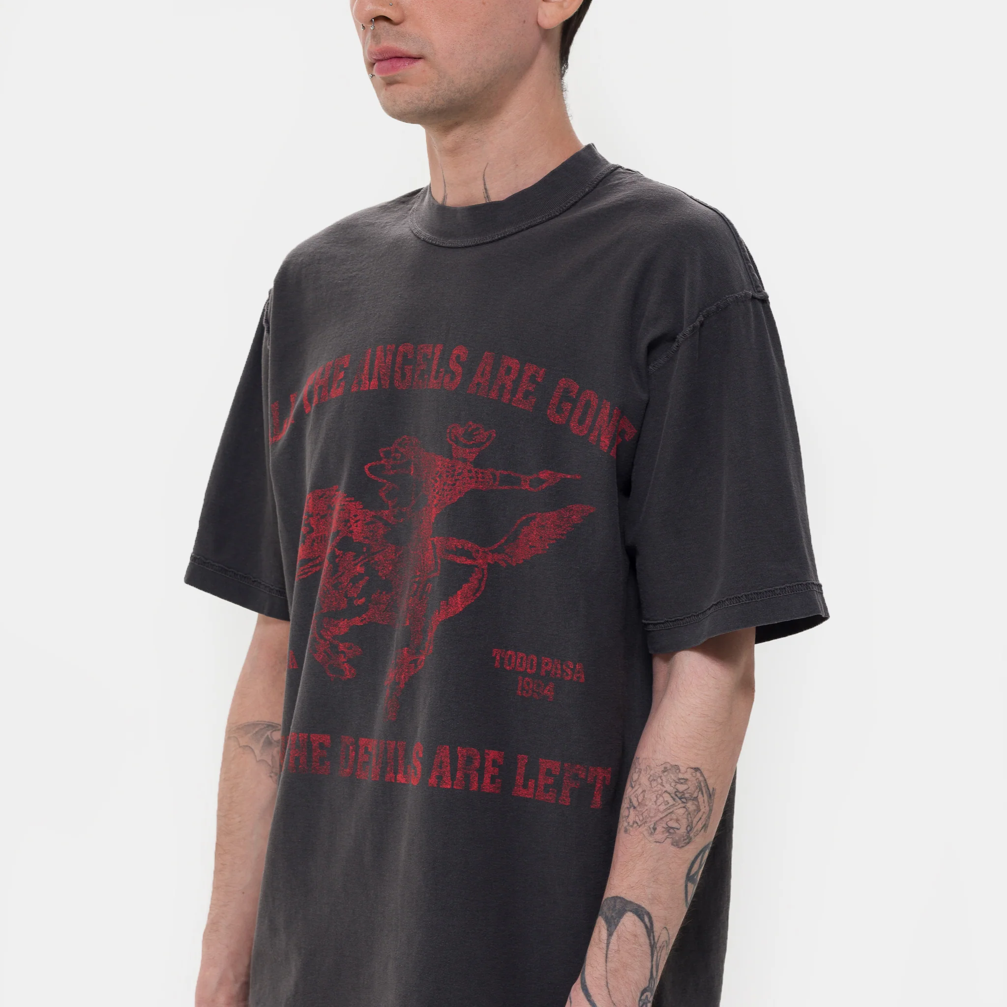 No More Angels T-Shirt in Vintage Black - Image 4