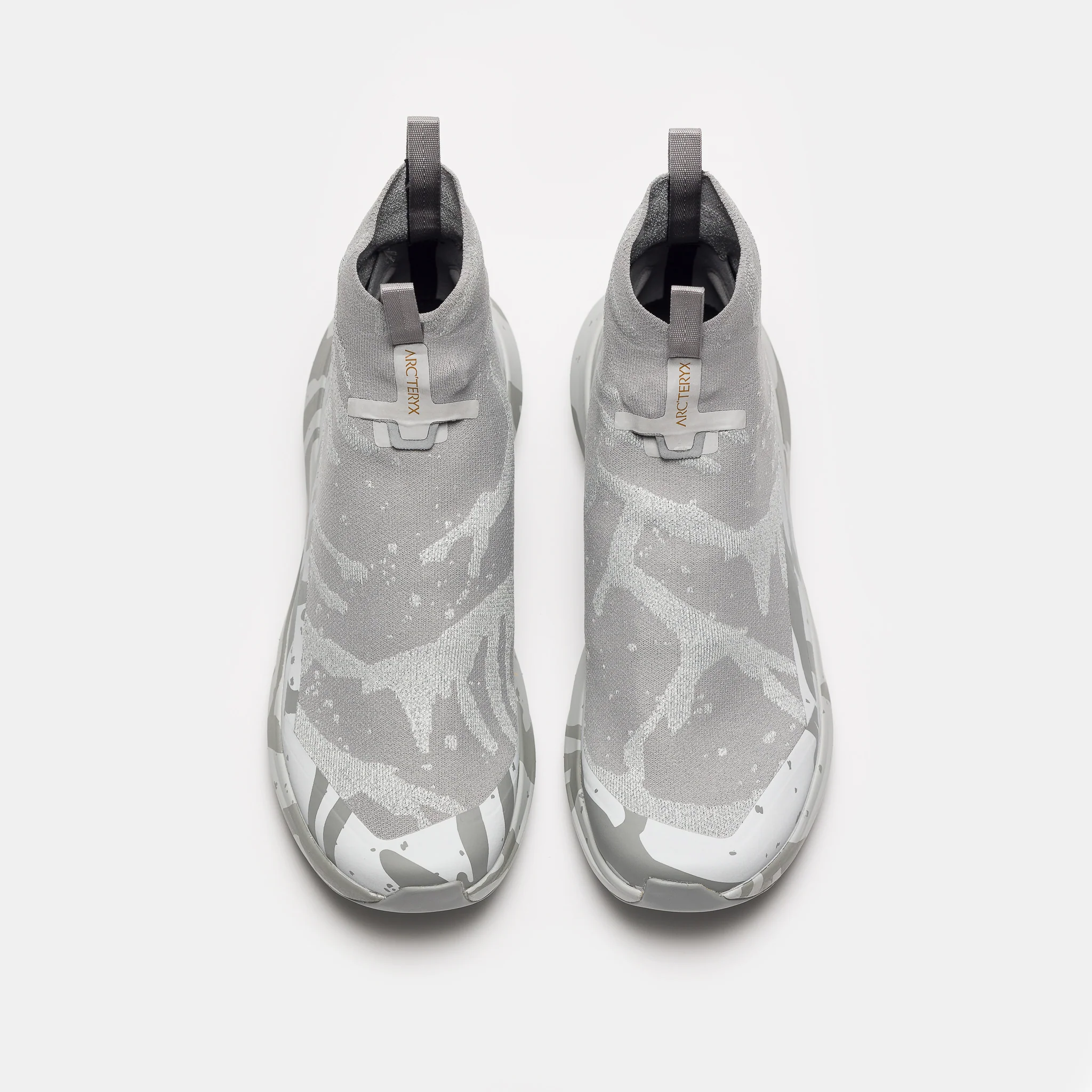 Norvan 4 Nivalis Grotto Sneaker in Dark Solitude/Dark Solitude - Image 5