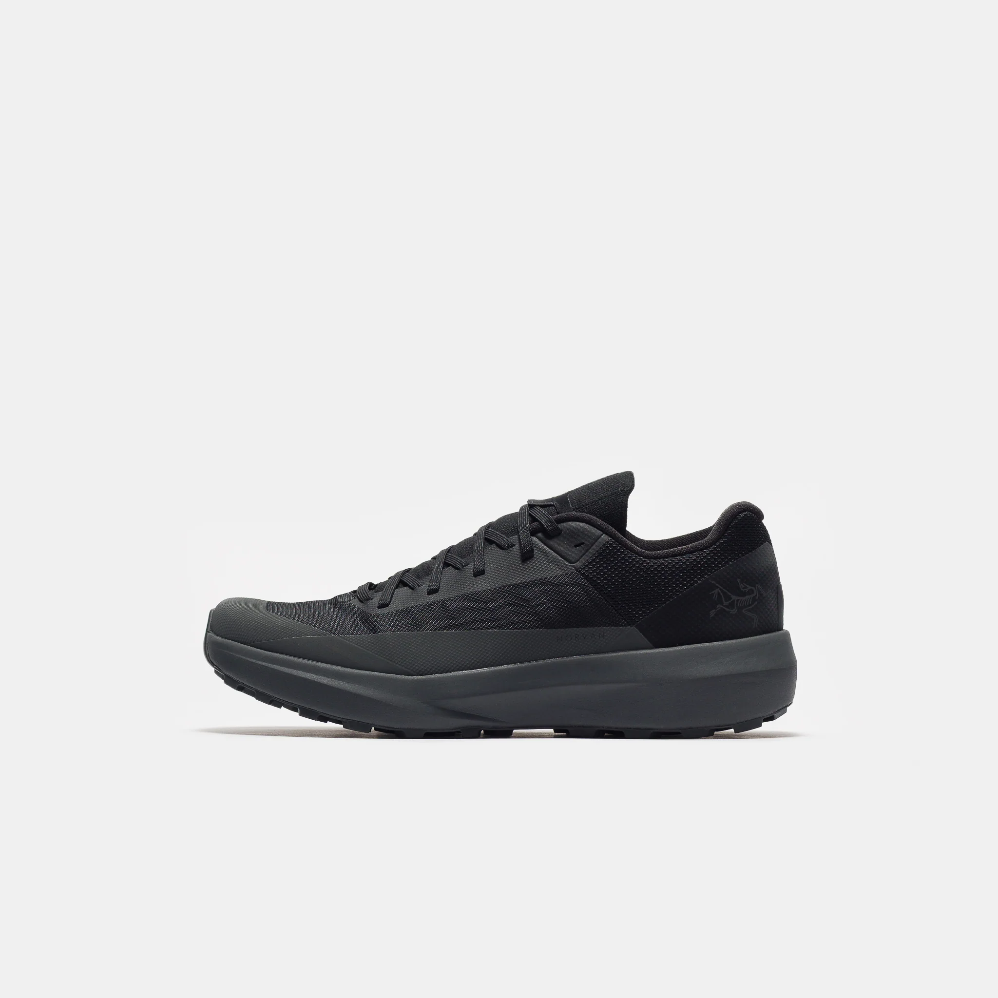 Norvan LD 4 Sneaker in Black/Graphite