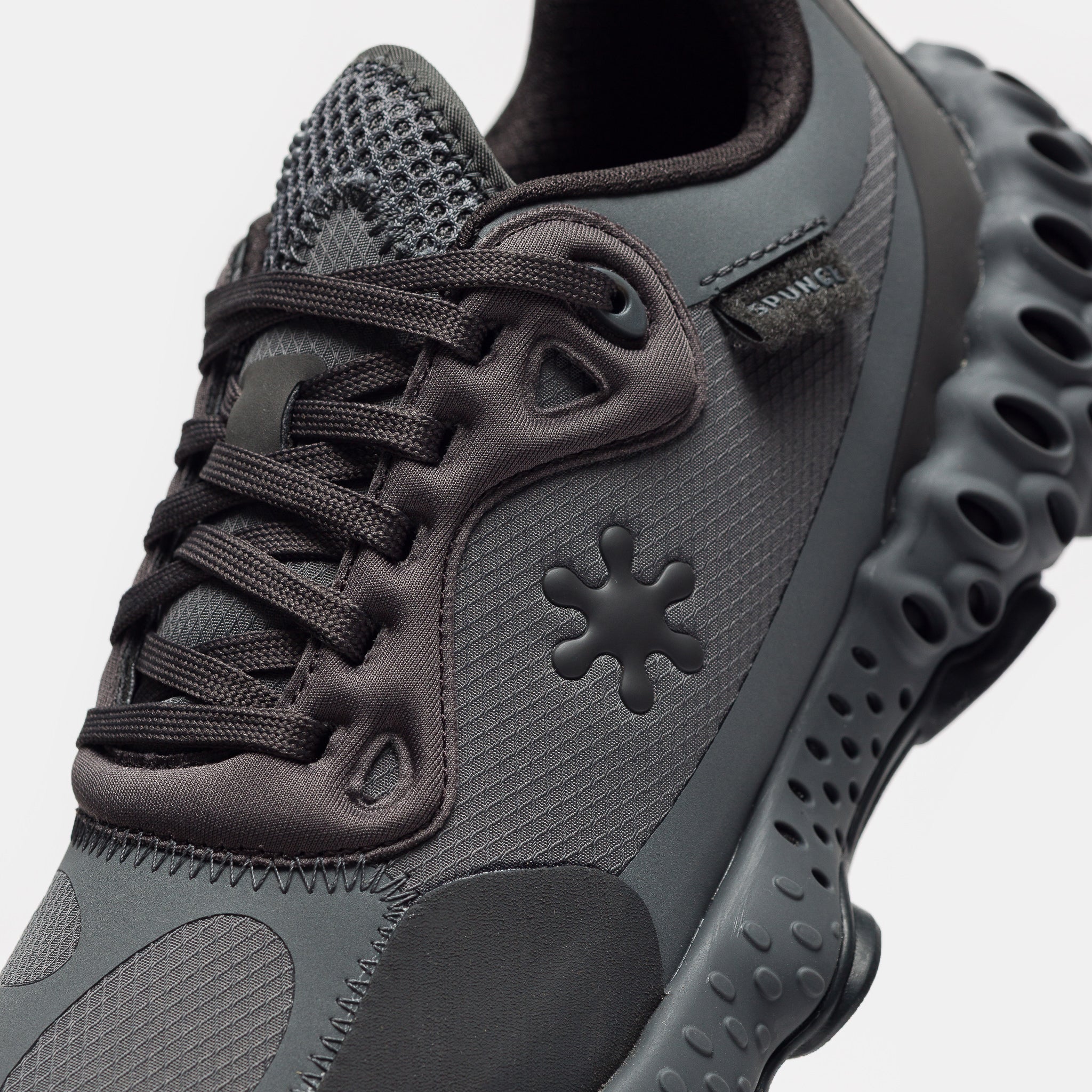 Osmosis Sneaker in Black/Grey/Black - Image 5