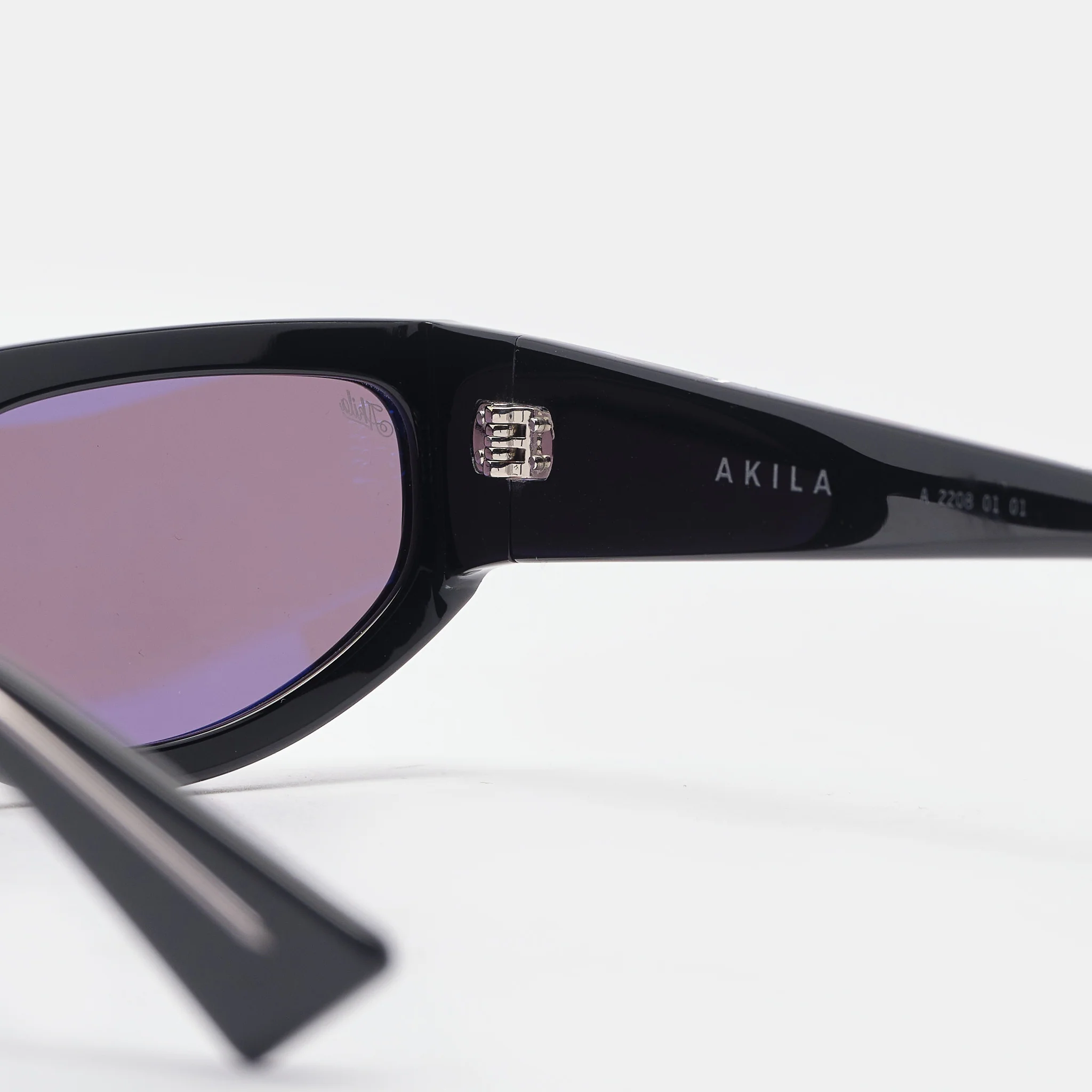 Outsider Sunglasses in Black - Image 3