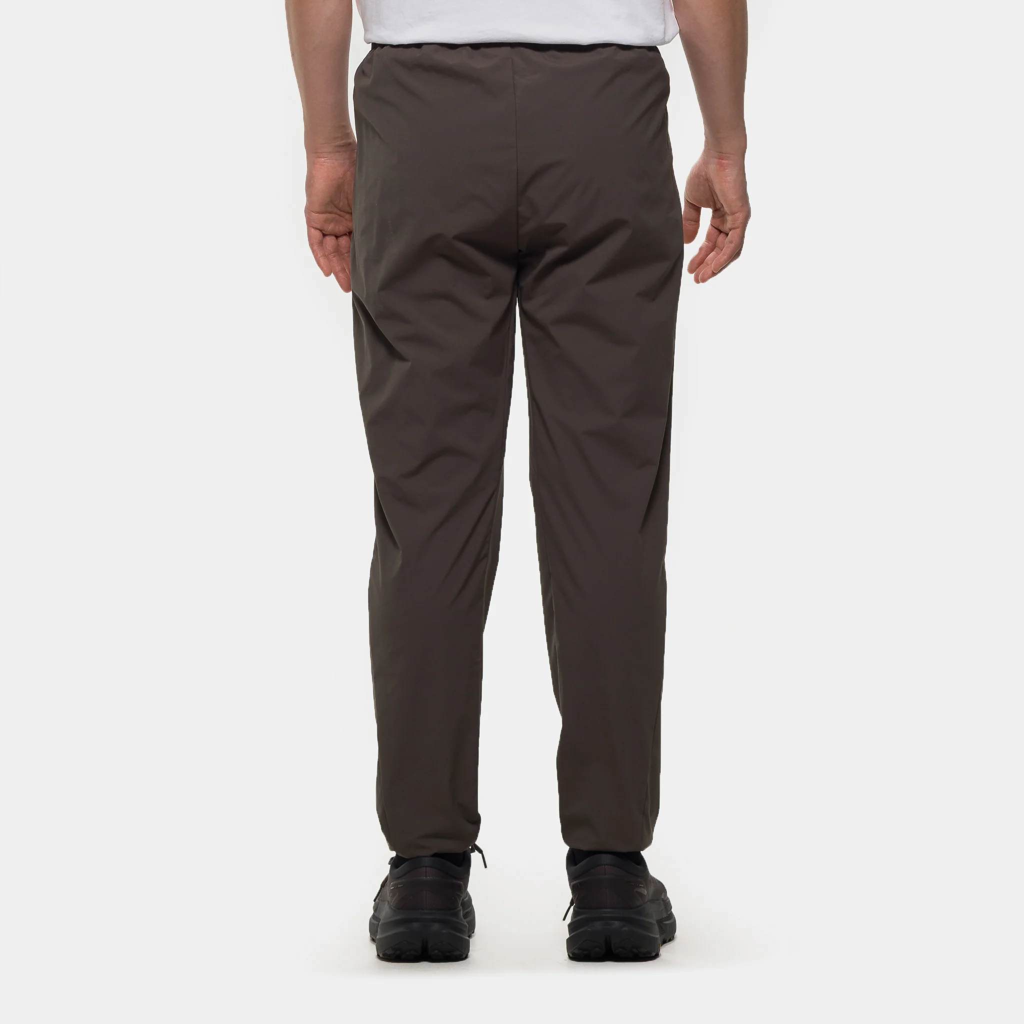 Pace Light Pant in Baremark Green - Image 3