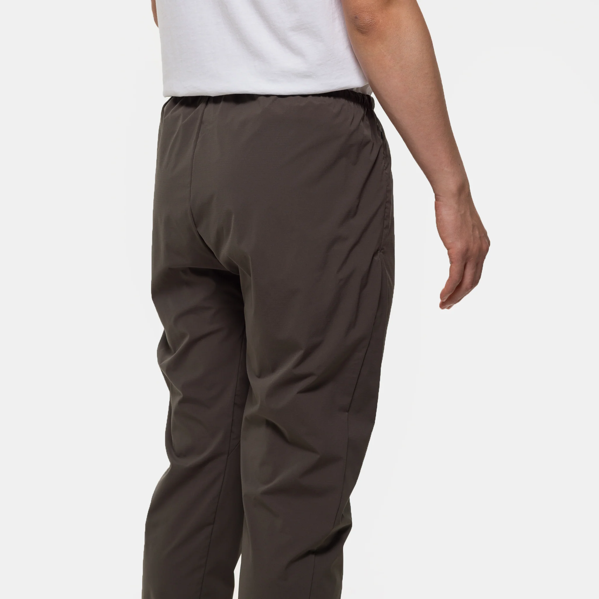 Pace Light Pant in Baremark Green - Image 5