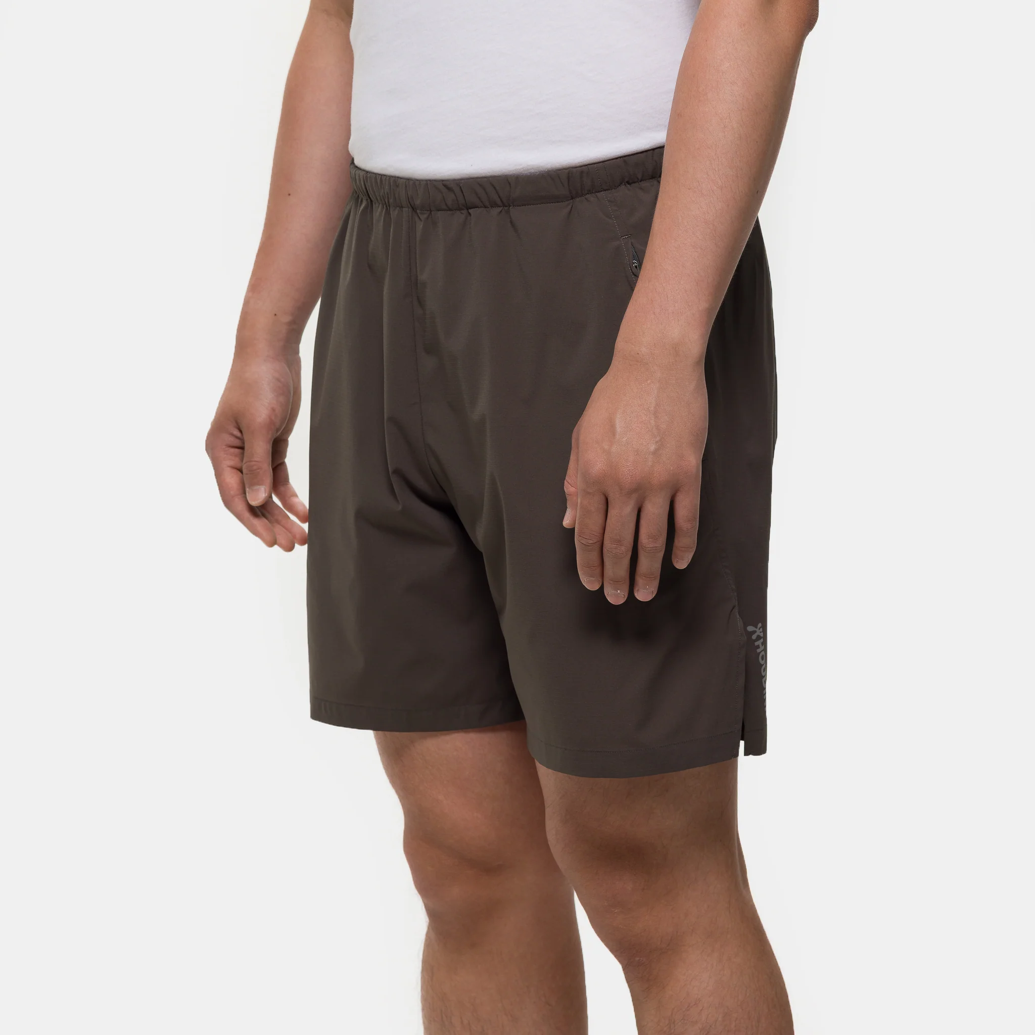 Pace Light Short in Baremark Green - Image 4