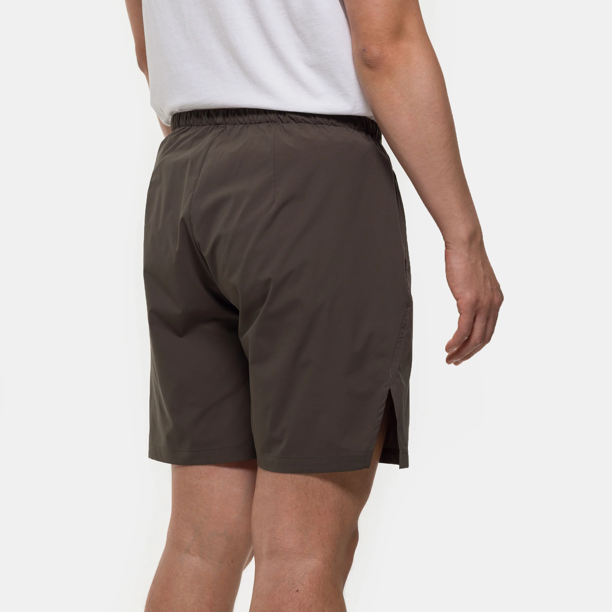 Pace Light Short in Baremark Green - Image 5