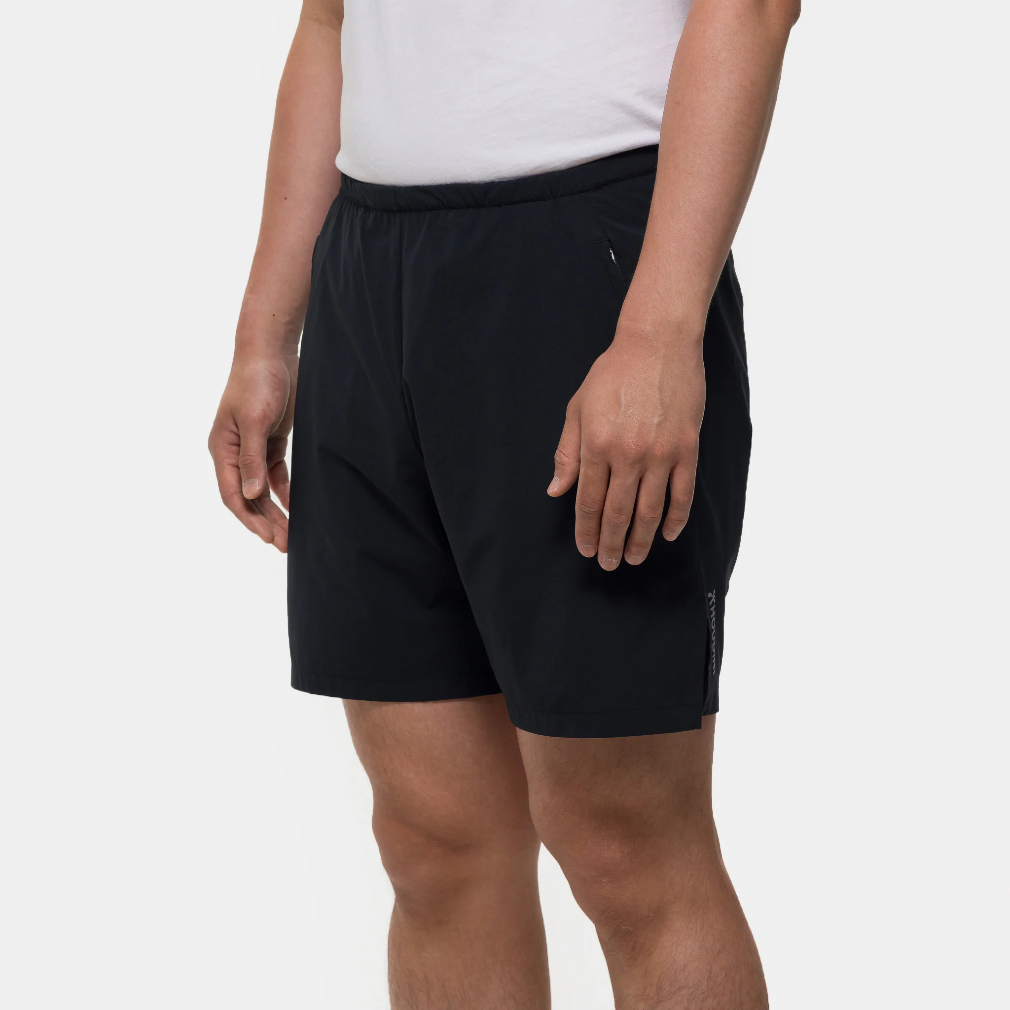 Pace Light Short in True Black - Image 4