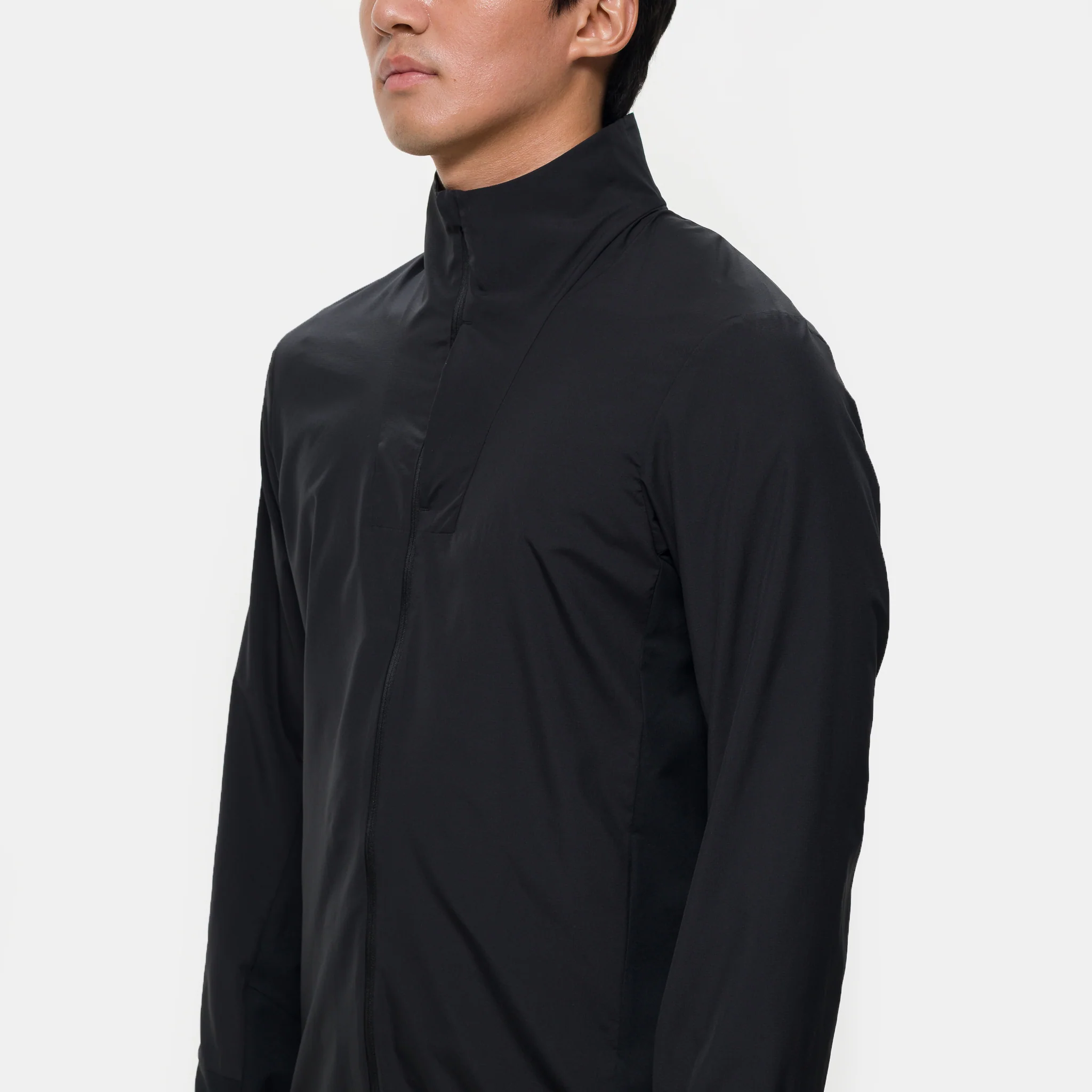Pace Wind Jacket in True Black - Image 4