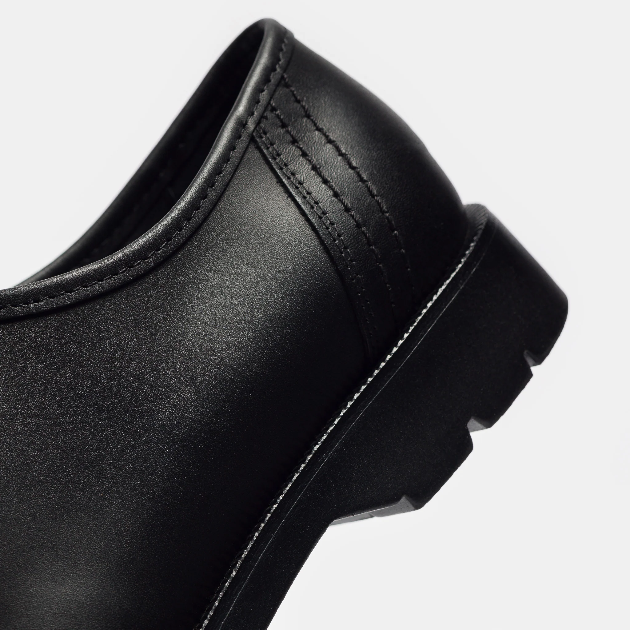Padrini Moc Toe Shoe in Noir - Image 5