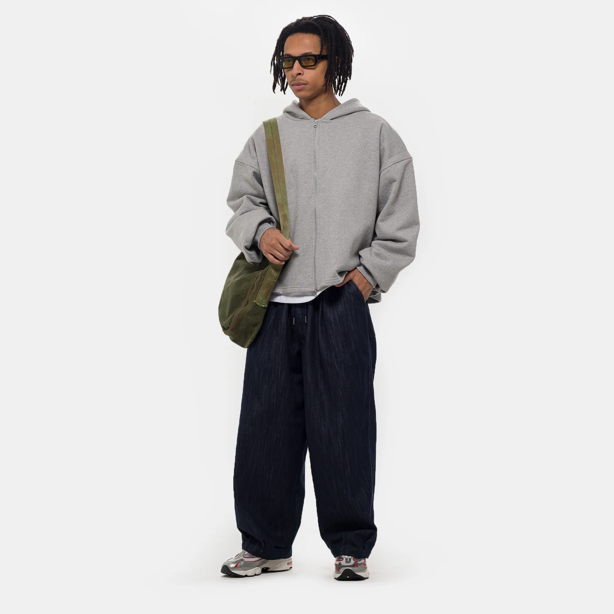 Pintuck Balloon Pant in Indigo - Image 2