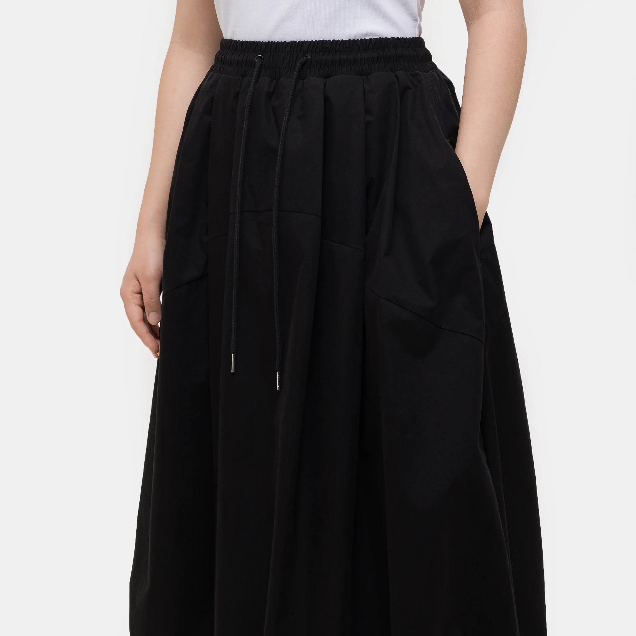 Pintuck Balloon Skirt in Black - Image 4