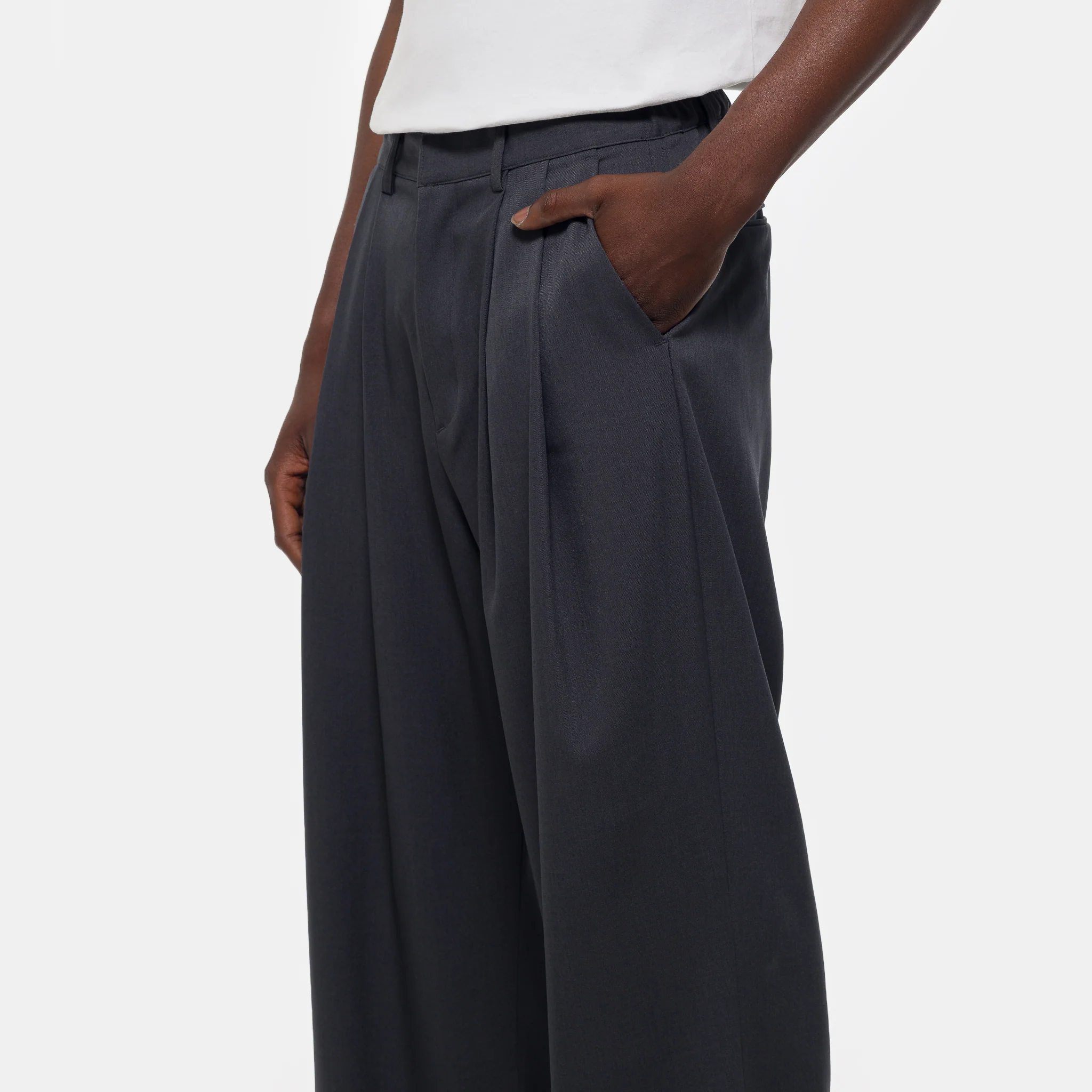 Pintuck Maxi Trouser in Grey - Image 4