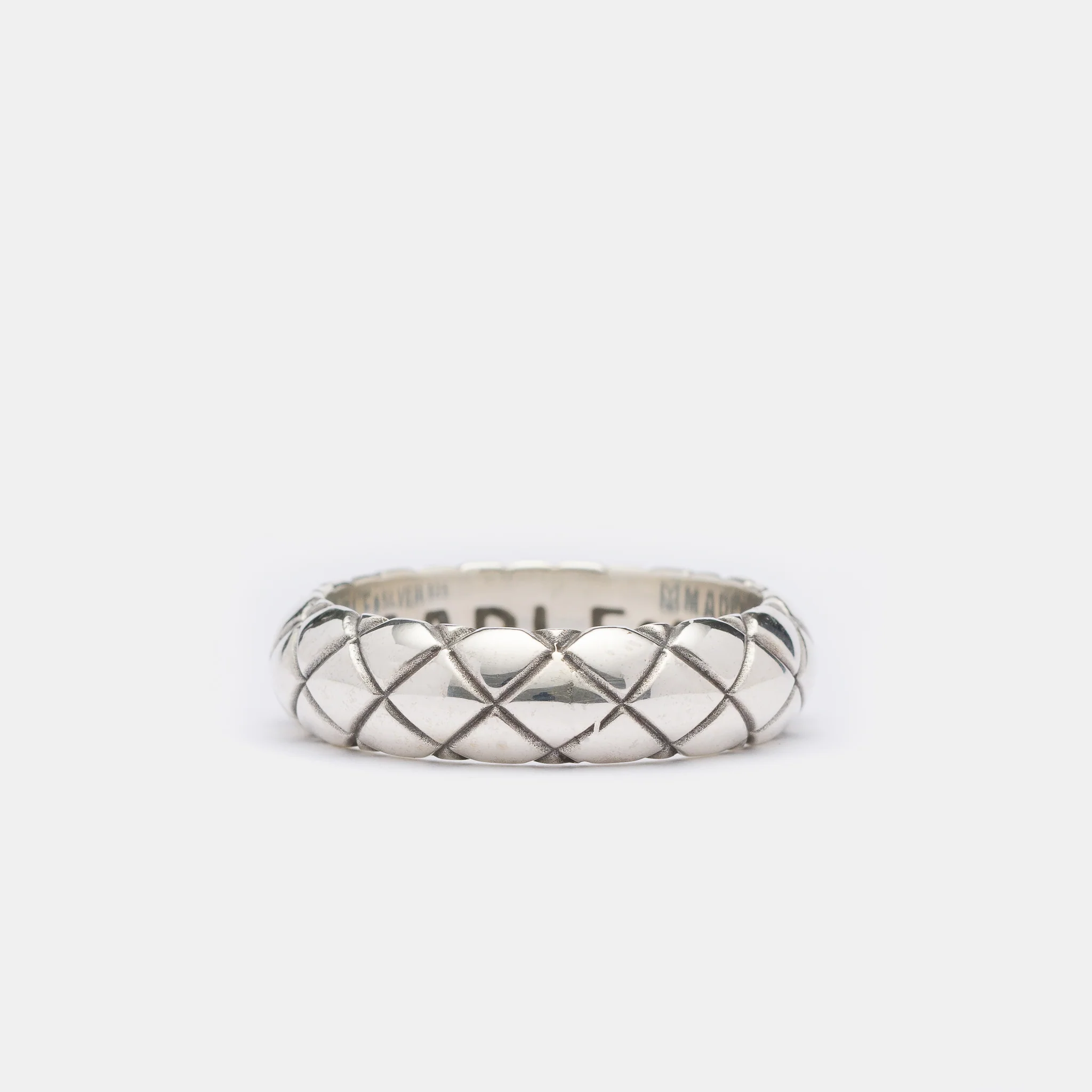 Quilted Band Ring in Silver