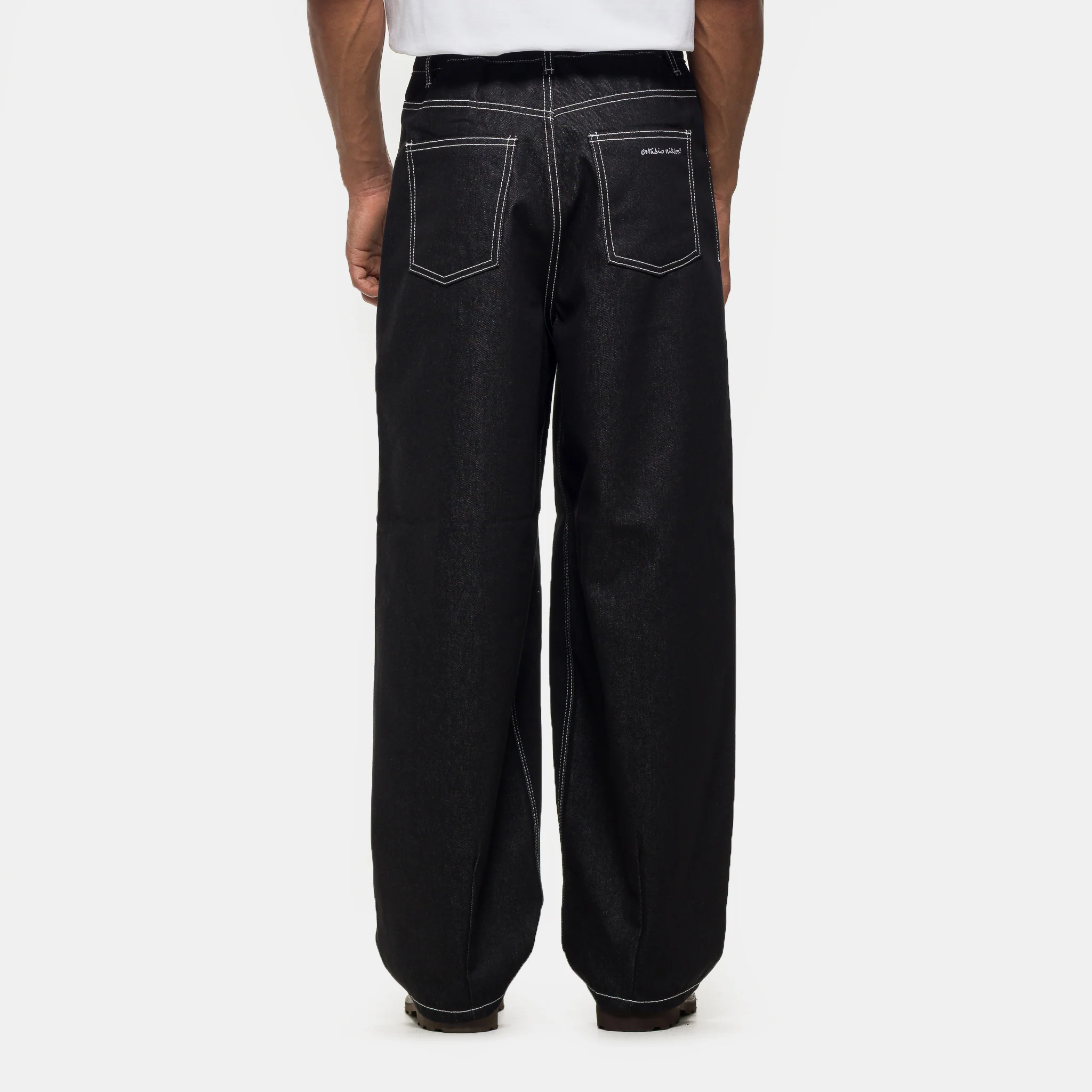 Raw Denim Balloon Jean in Black - Image 3