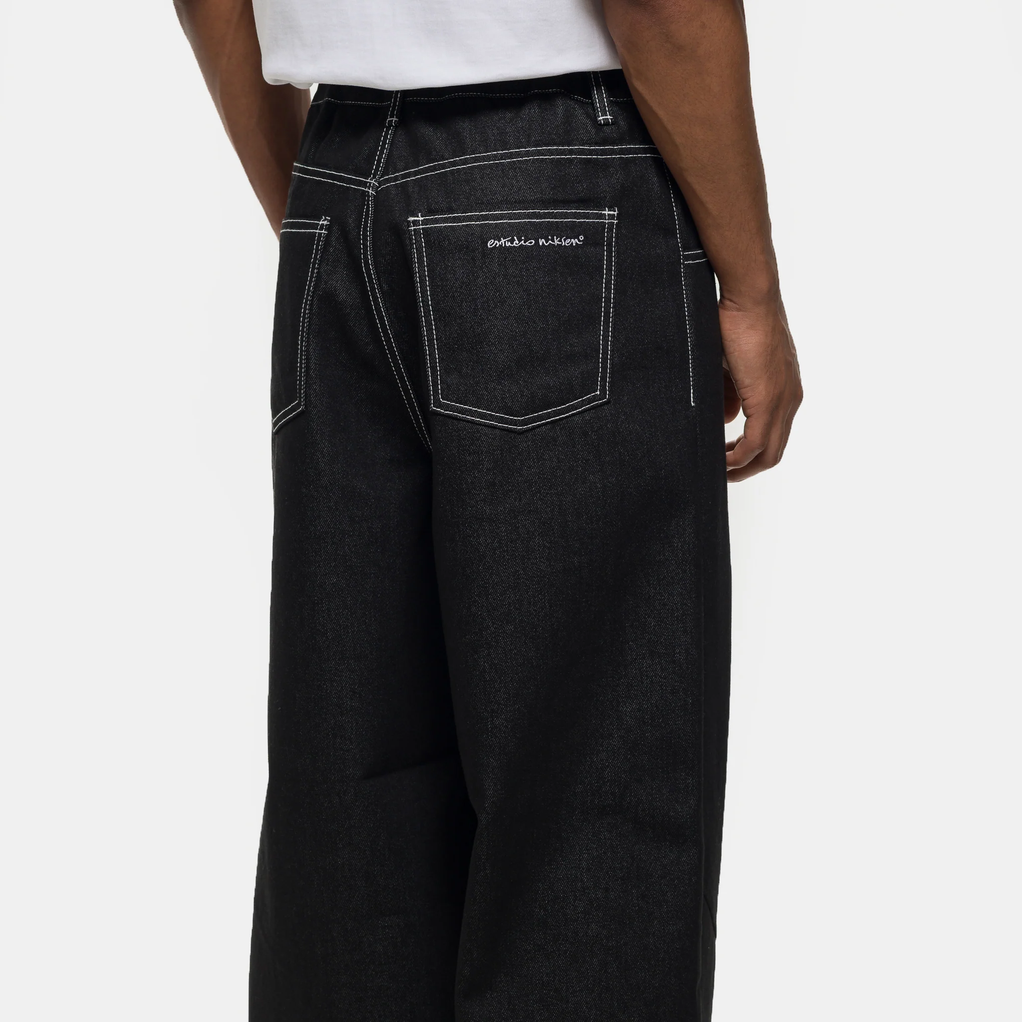 Raw Denim Balloon Jean in Black - Image 5