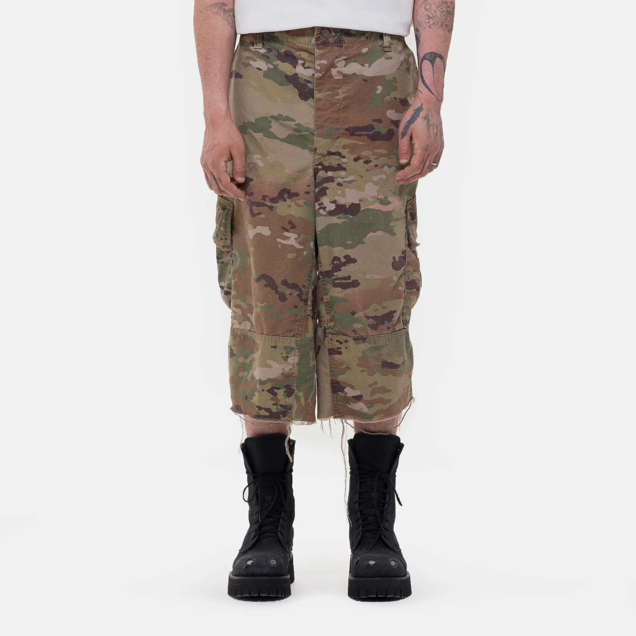 Drifter Cargo Shorts in Camo