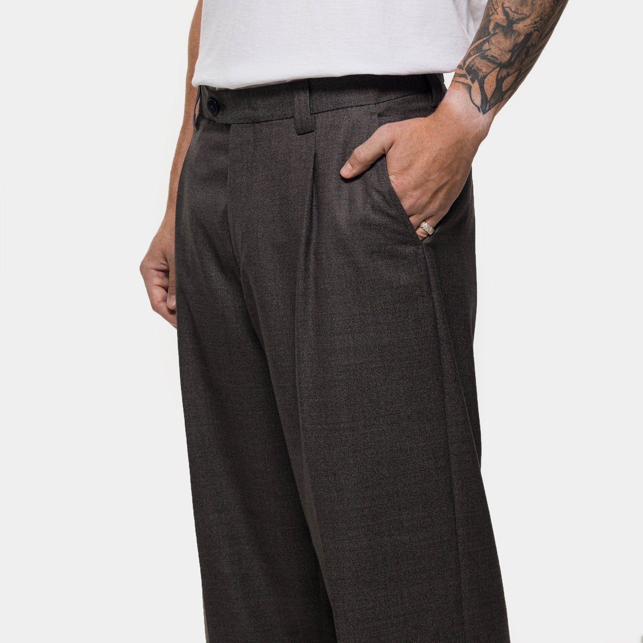 Service Trouser in Warm Grey Twist Wool - Image 4
