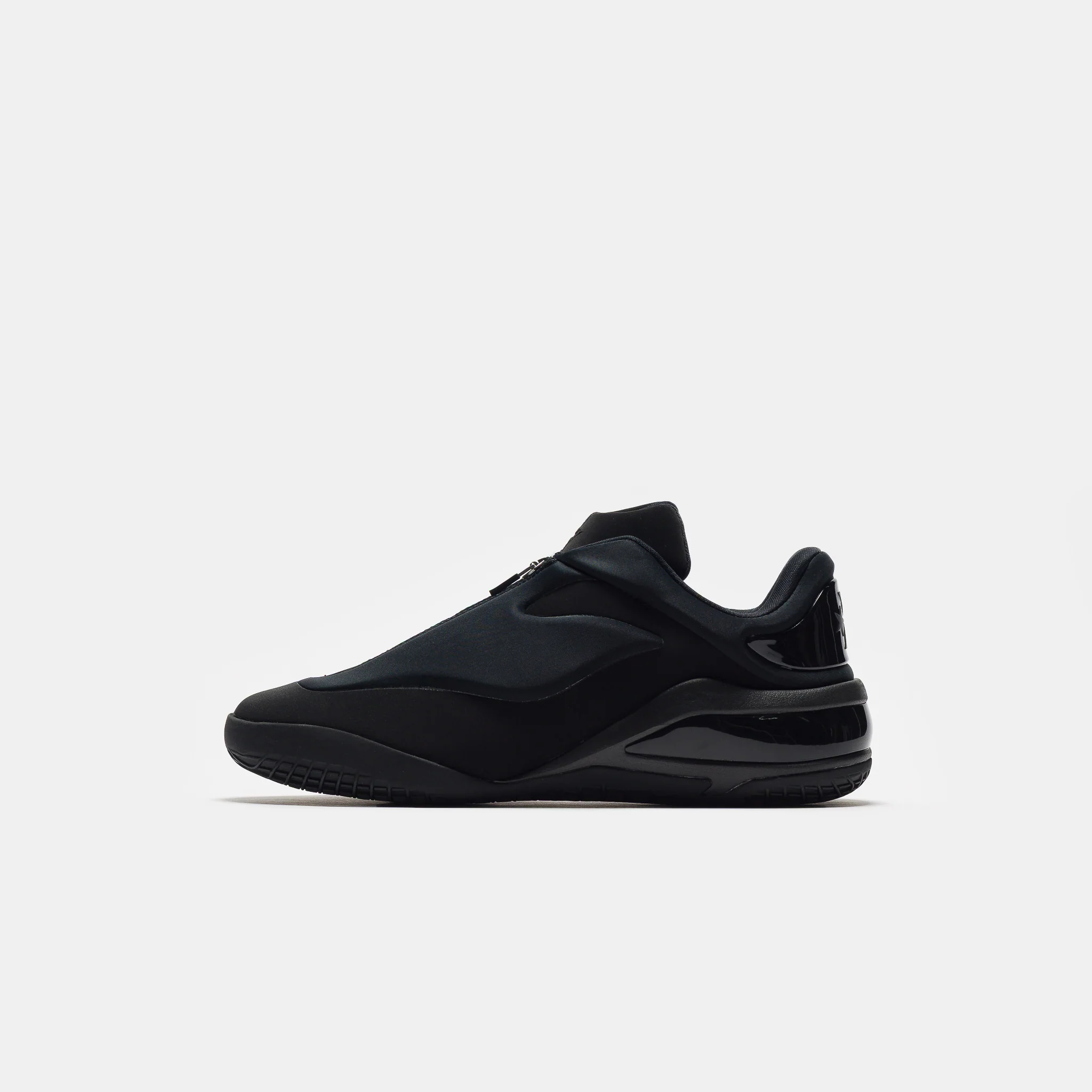 Shai 001 Ox Sneaker in Charm Black