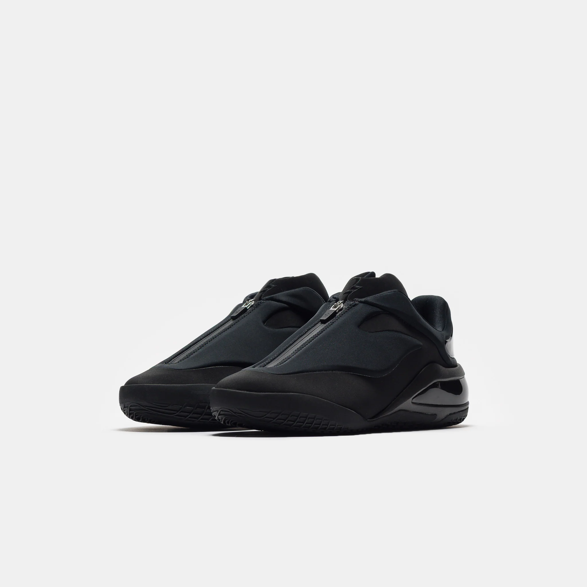 Shai 001 Ox Sneaker in Charm Black - Image 2