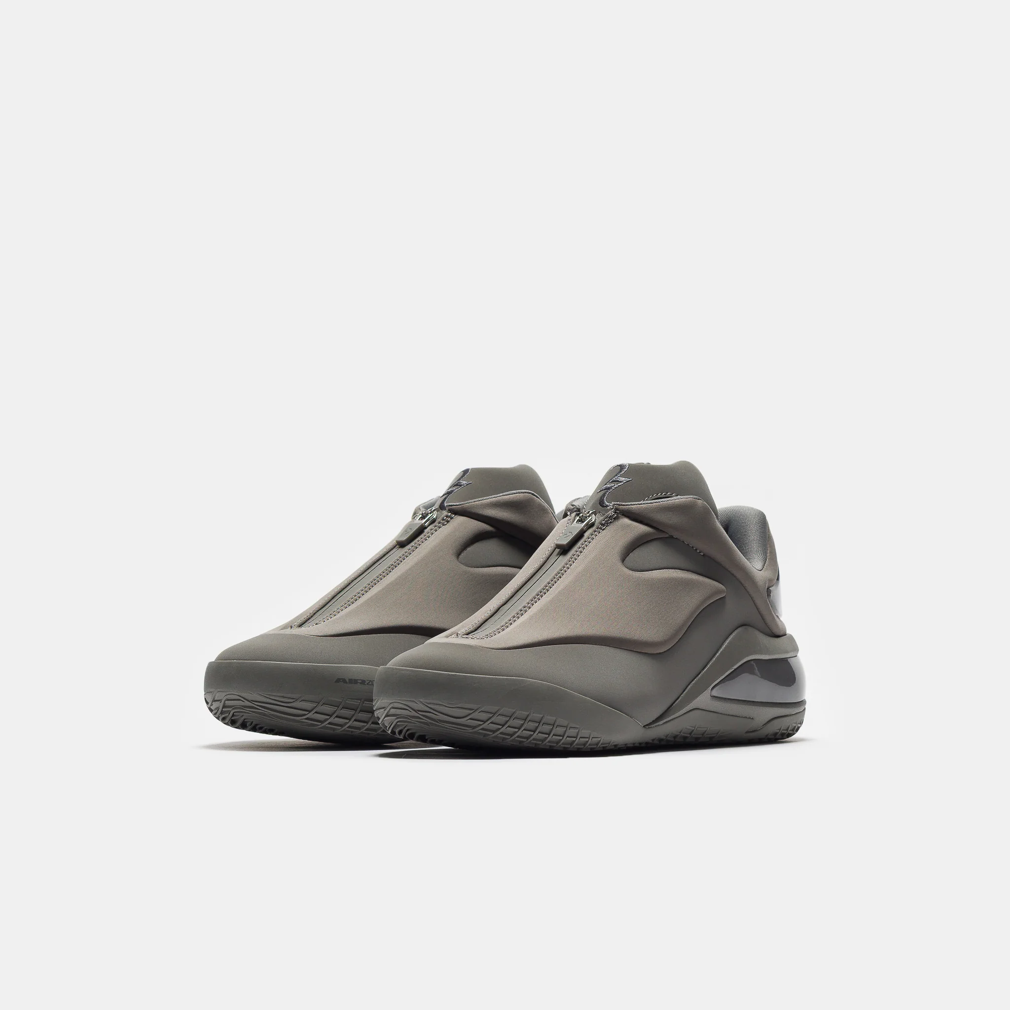 Shai 001 Ox Sneaker in Origin Story/Iron Grey - Image 2