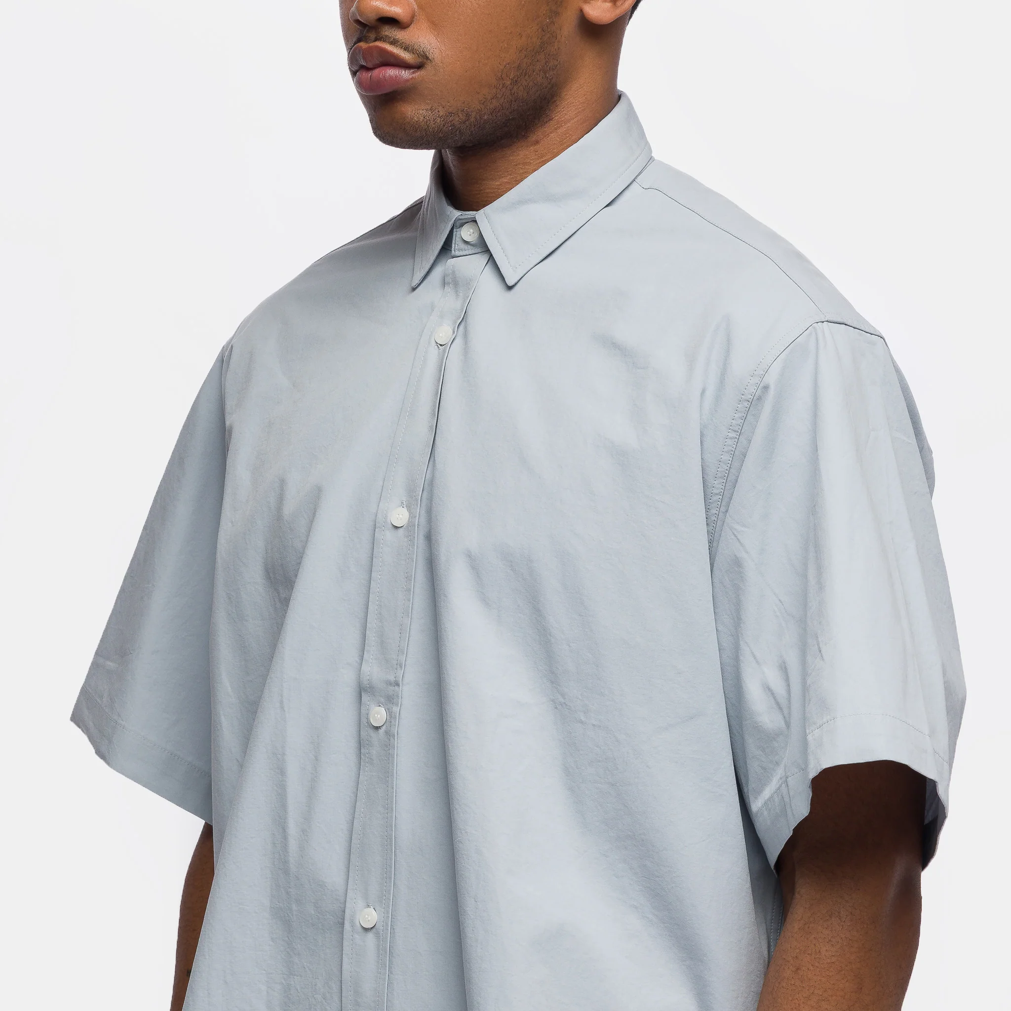 Shortsleeve Wide Shirt in Light Blue - Image 4