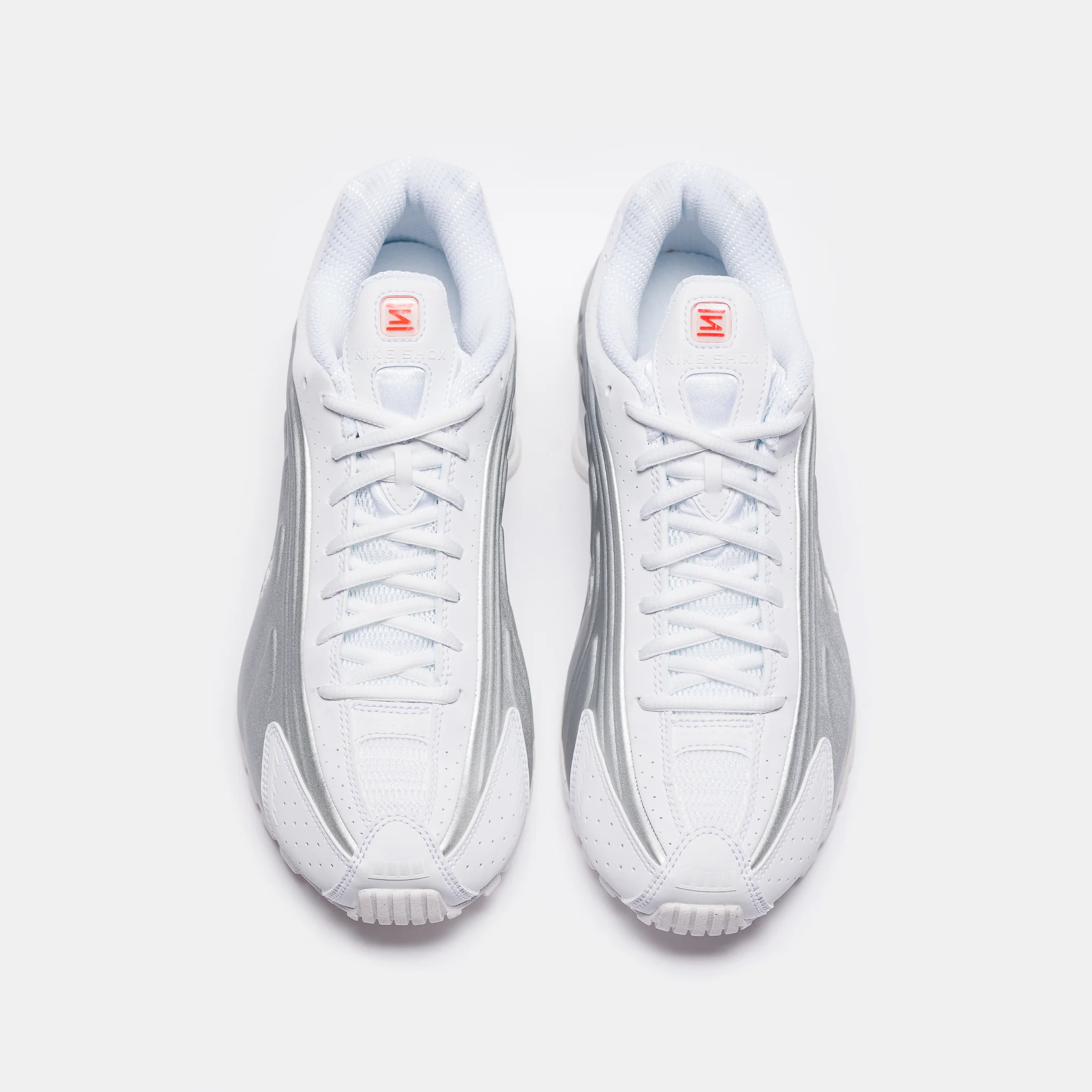 Shox R4 Sneaker in White/Metallic Silver/White - Image 4