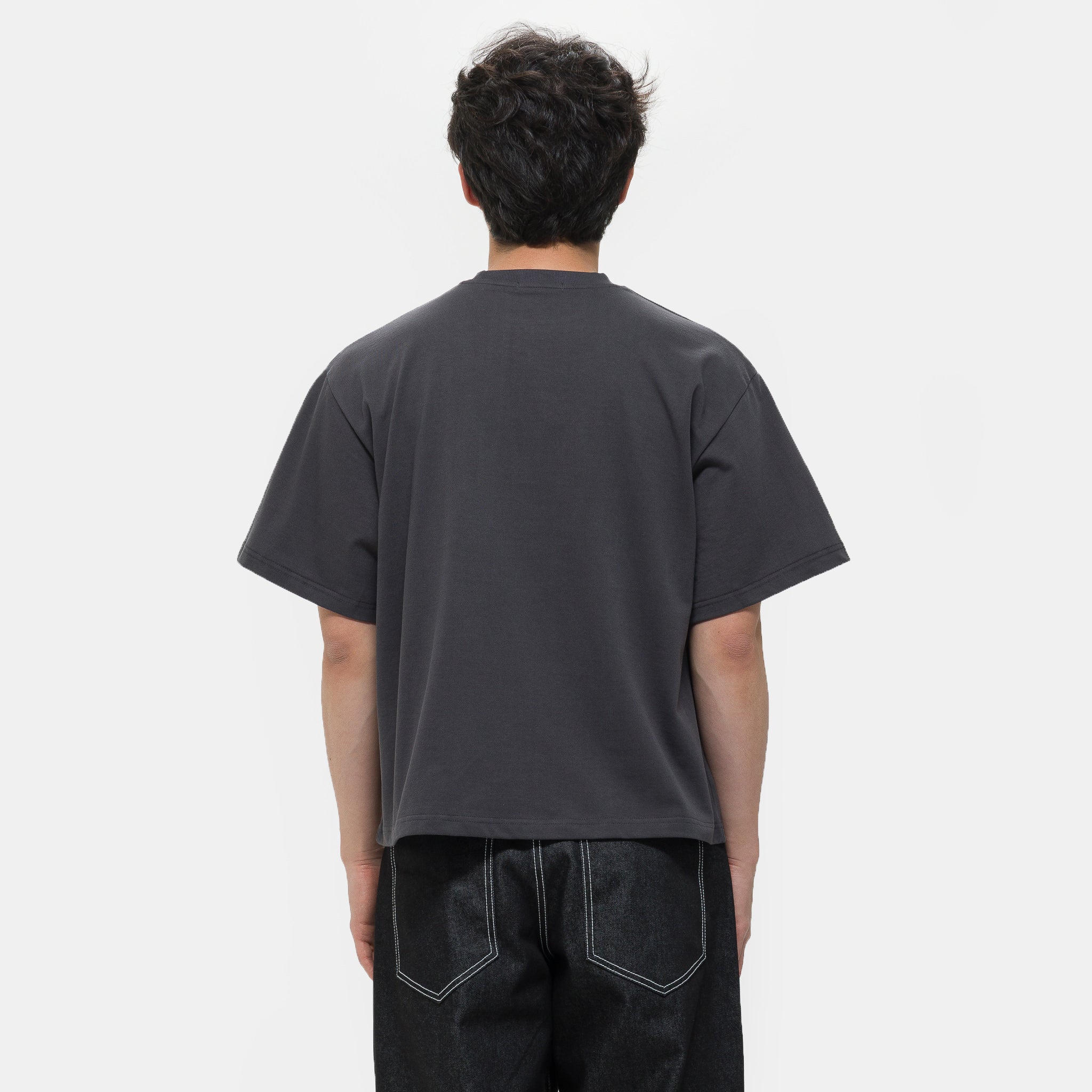 Signature Cropped T-Shirt in Charcoal - Image 3