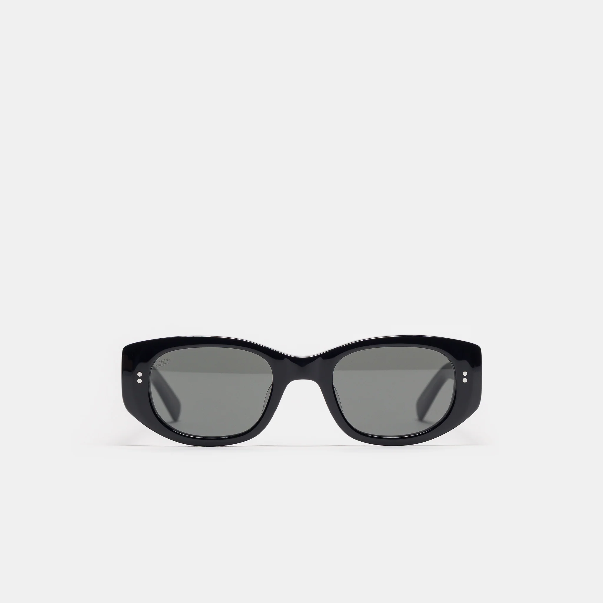 Silvia Sunglasses in Black/Black