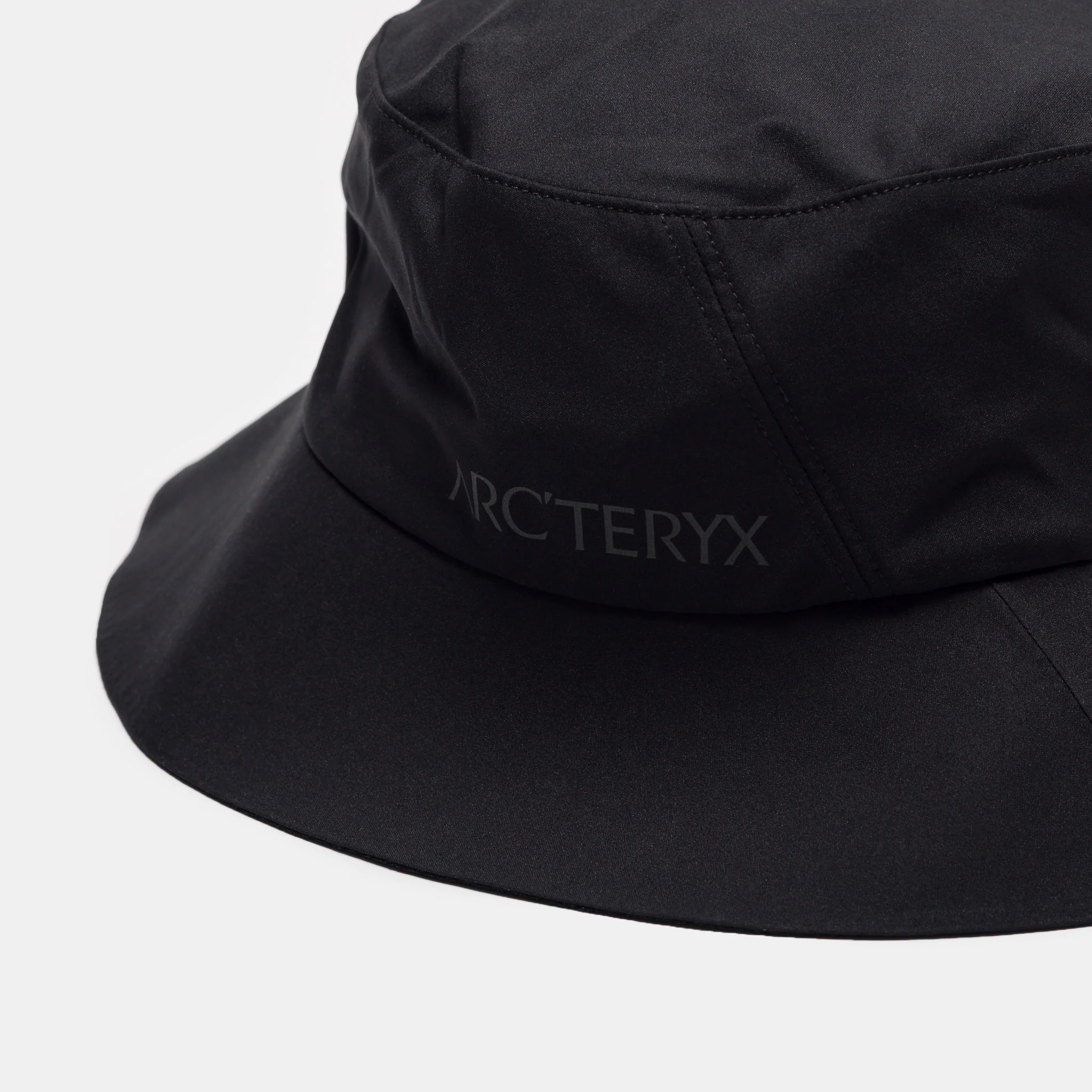Sinsolo Bucket Hat in Black - Image 4