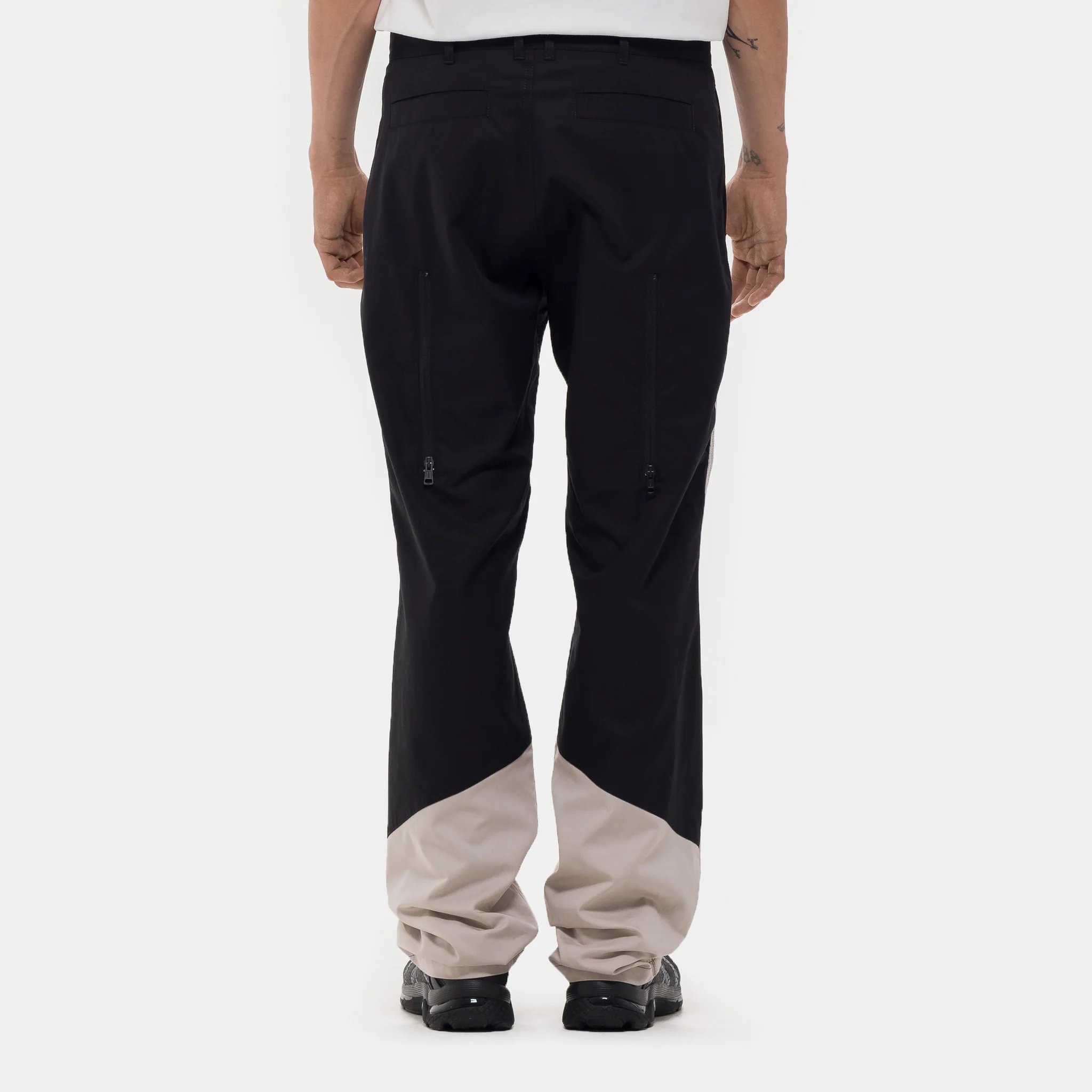 Solix Zip Trouser in Black Sable/Seedpearl - Image 3