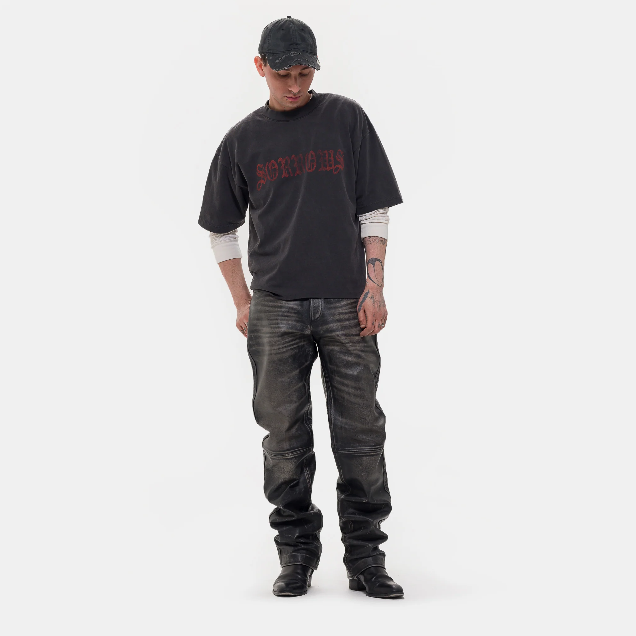 Sorrows T-Shirt in Vintage Black - Image 2