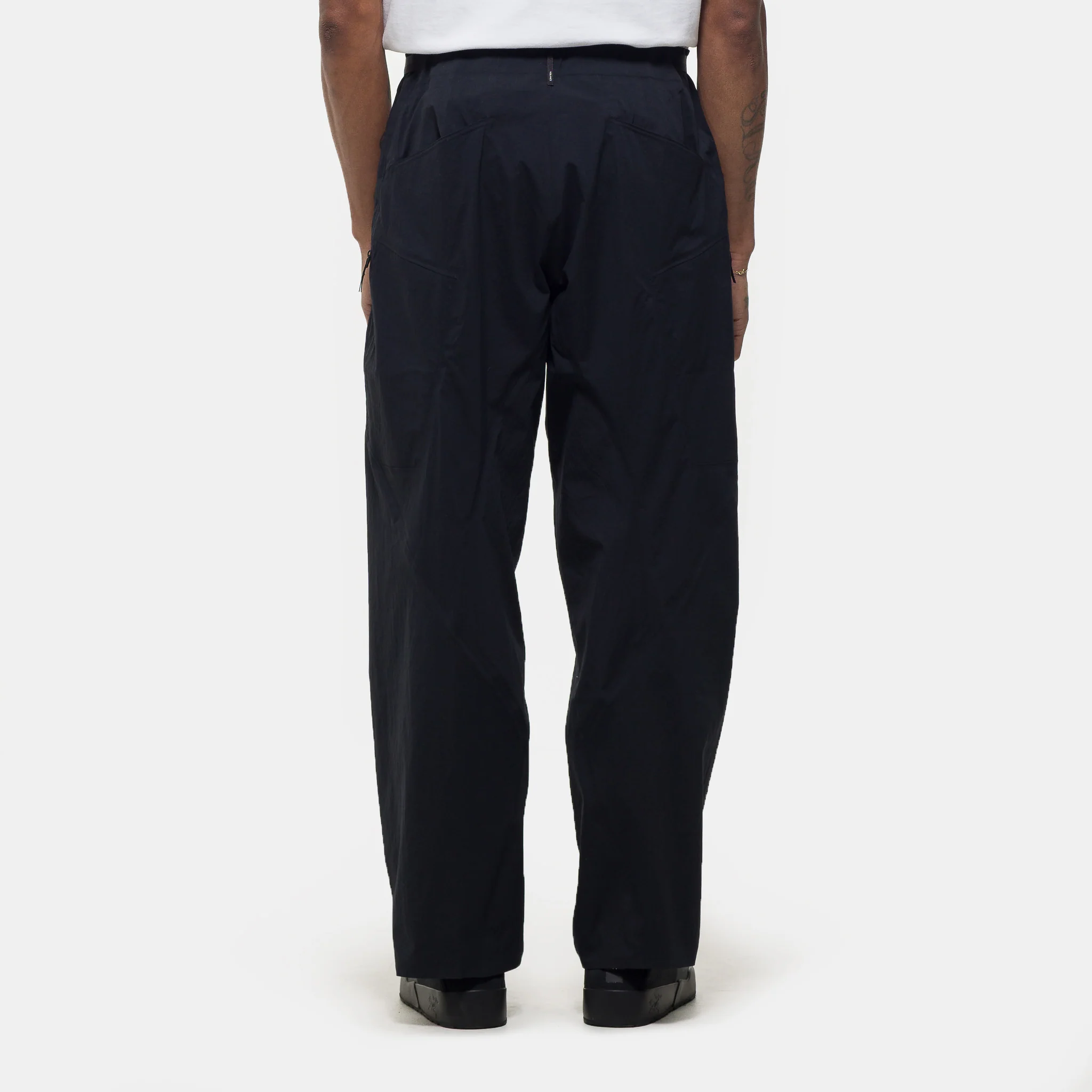 Spere Cargo Pant in Black - Image 3