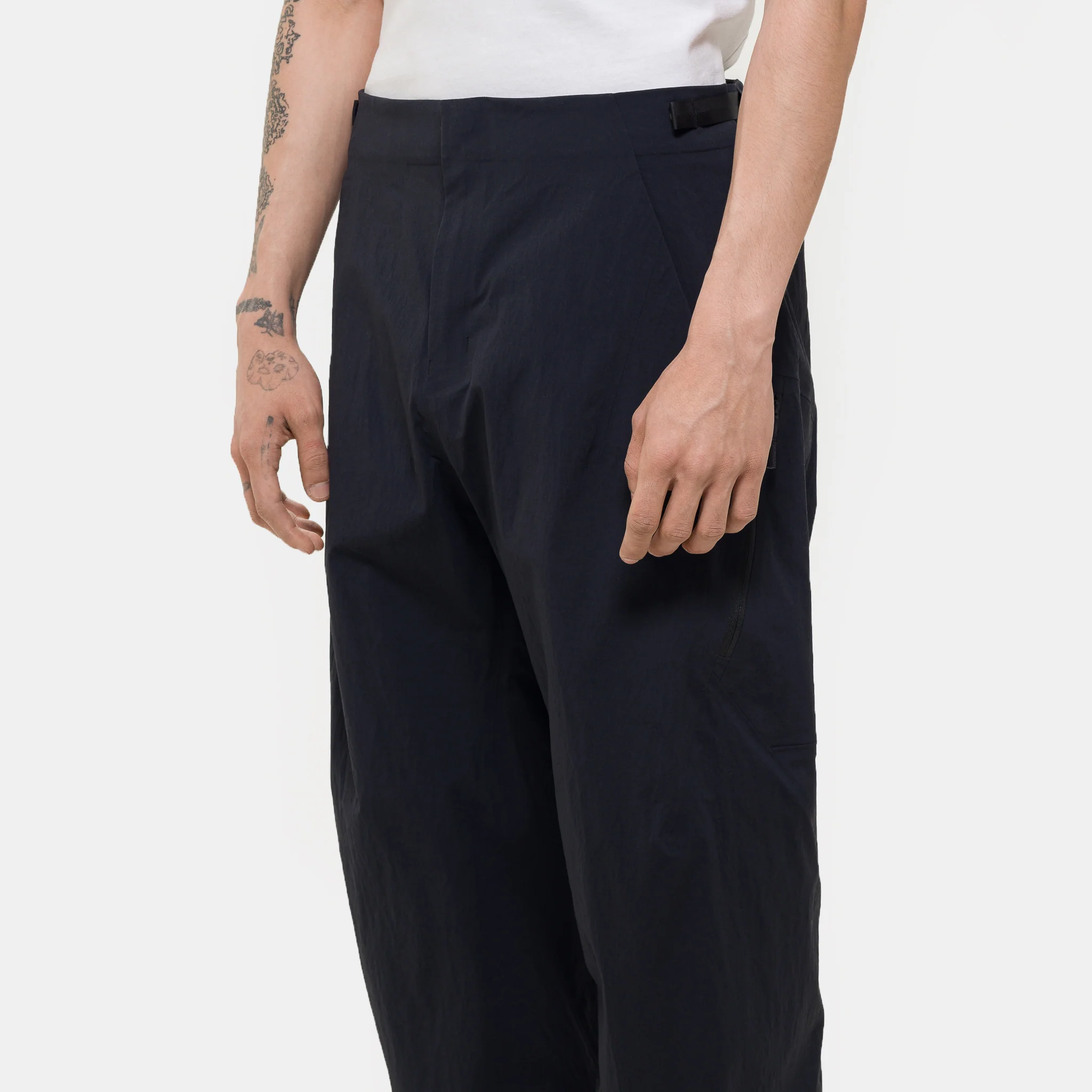 Spere LT Cargo Pant in Black - Image 4