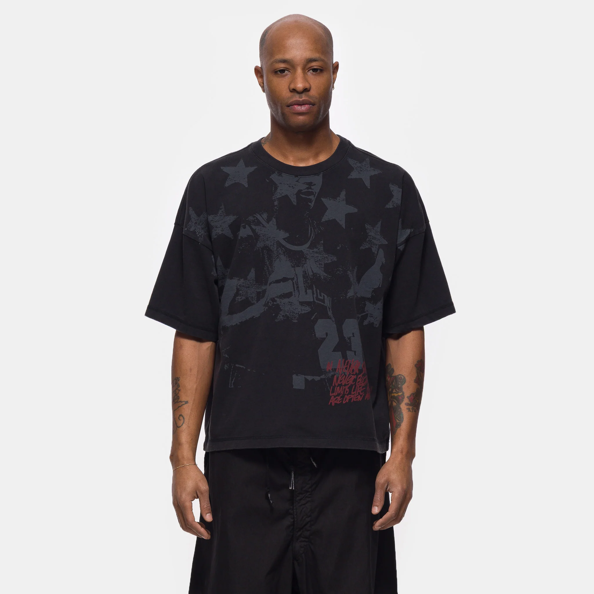 Star T-Shirt in Black